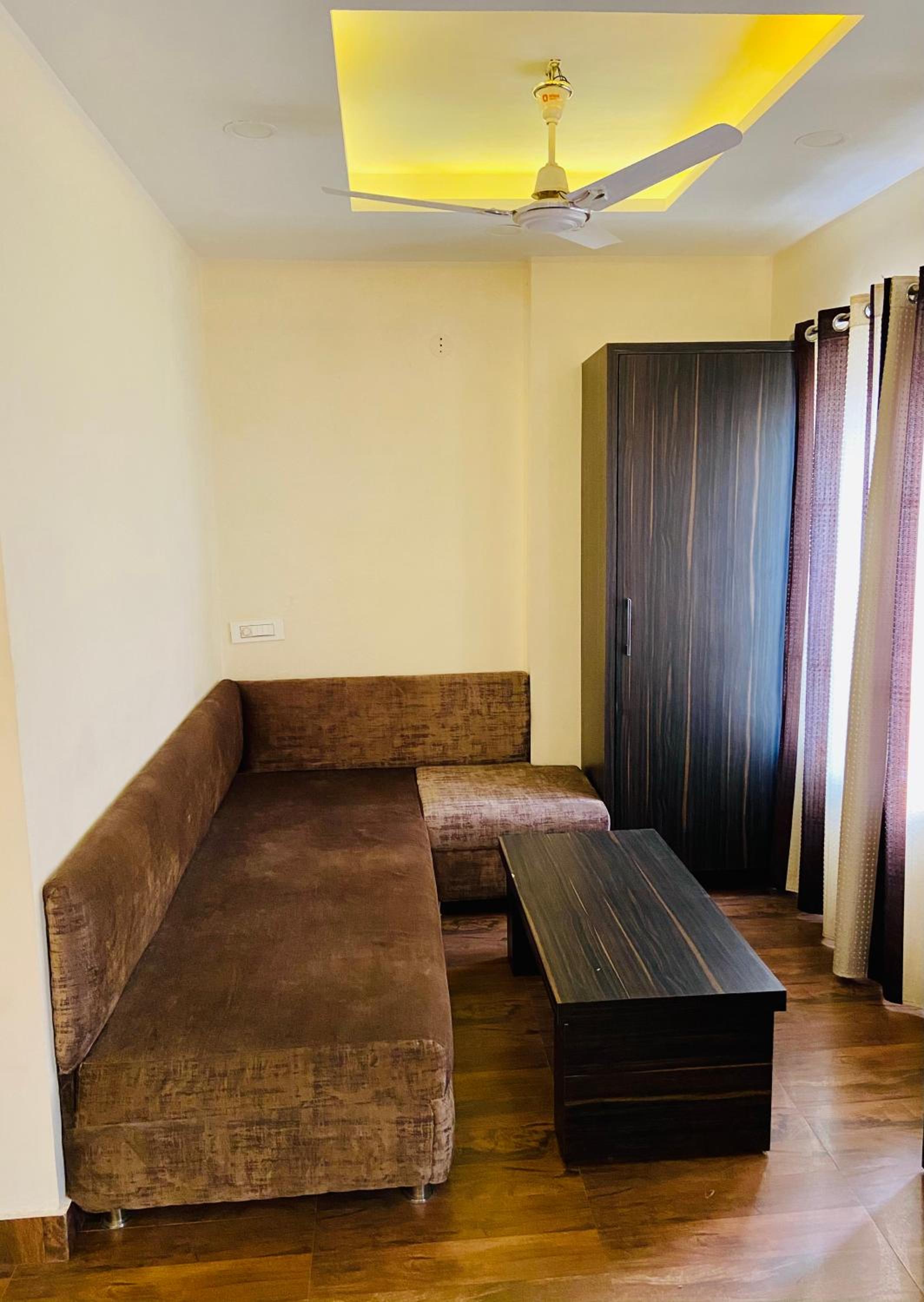 Deluxe Family Room - Photo 7