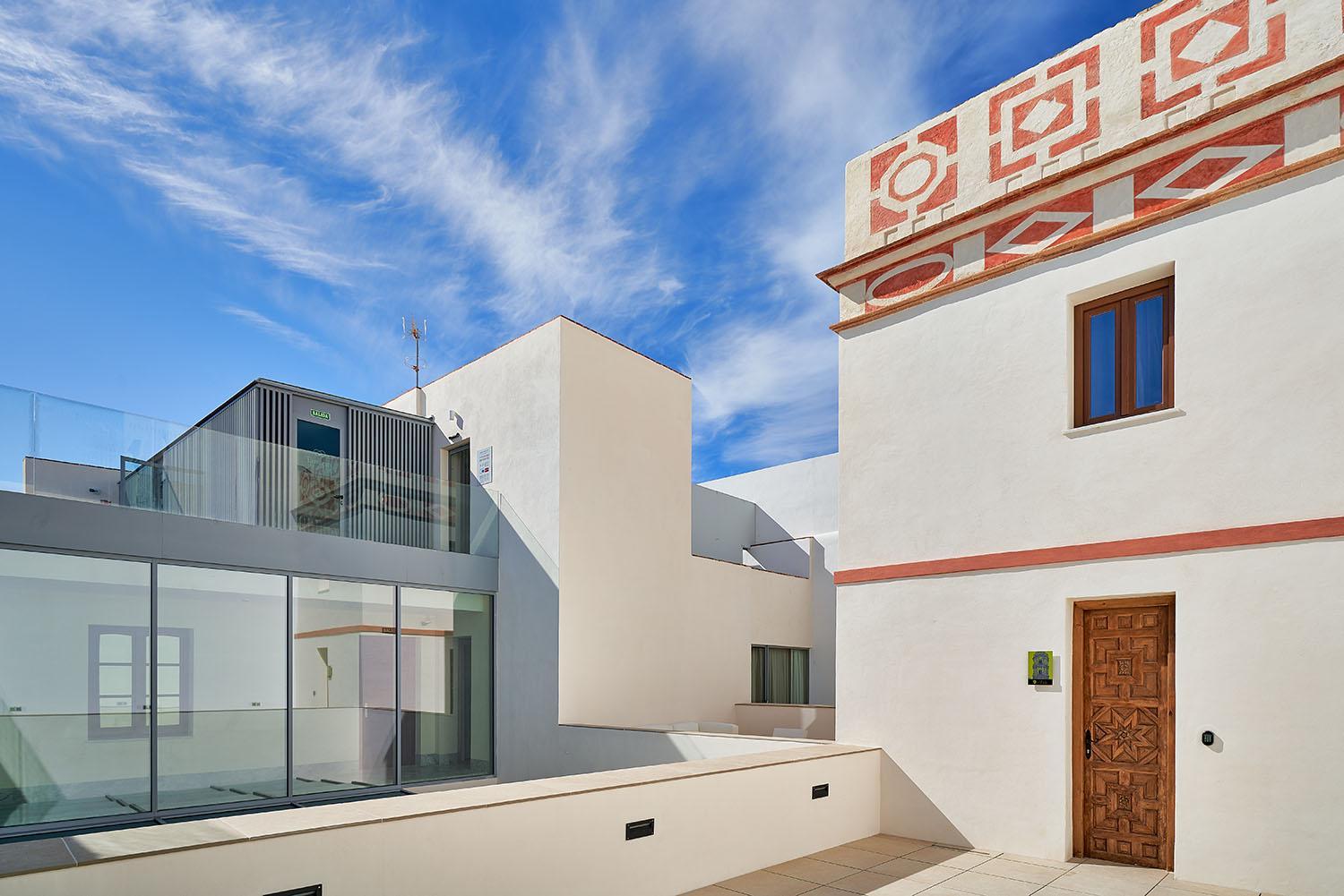 Penthouse Apartment - Photo 8