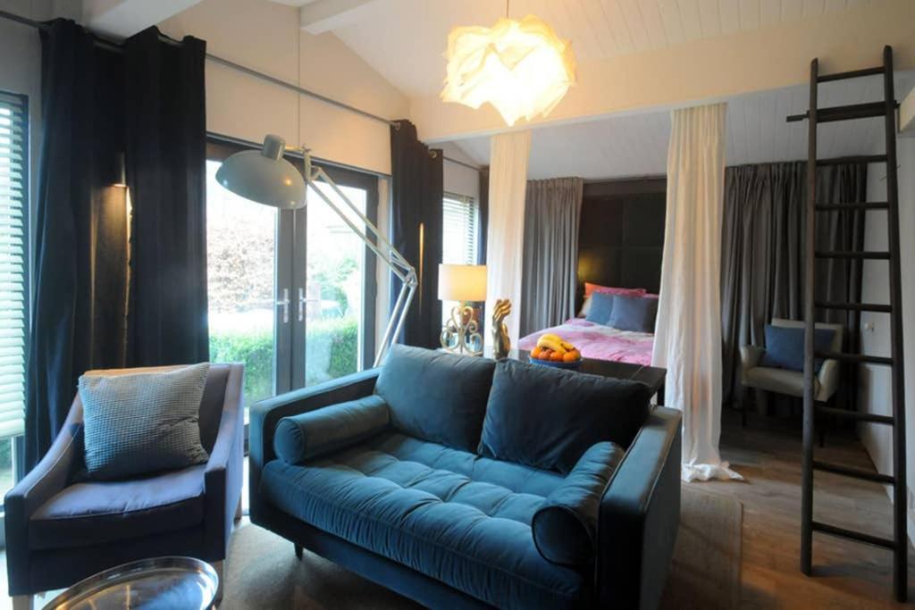 One-Bedroom Apartment - Photo 16