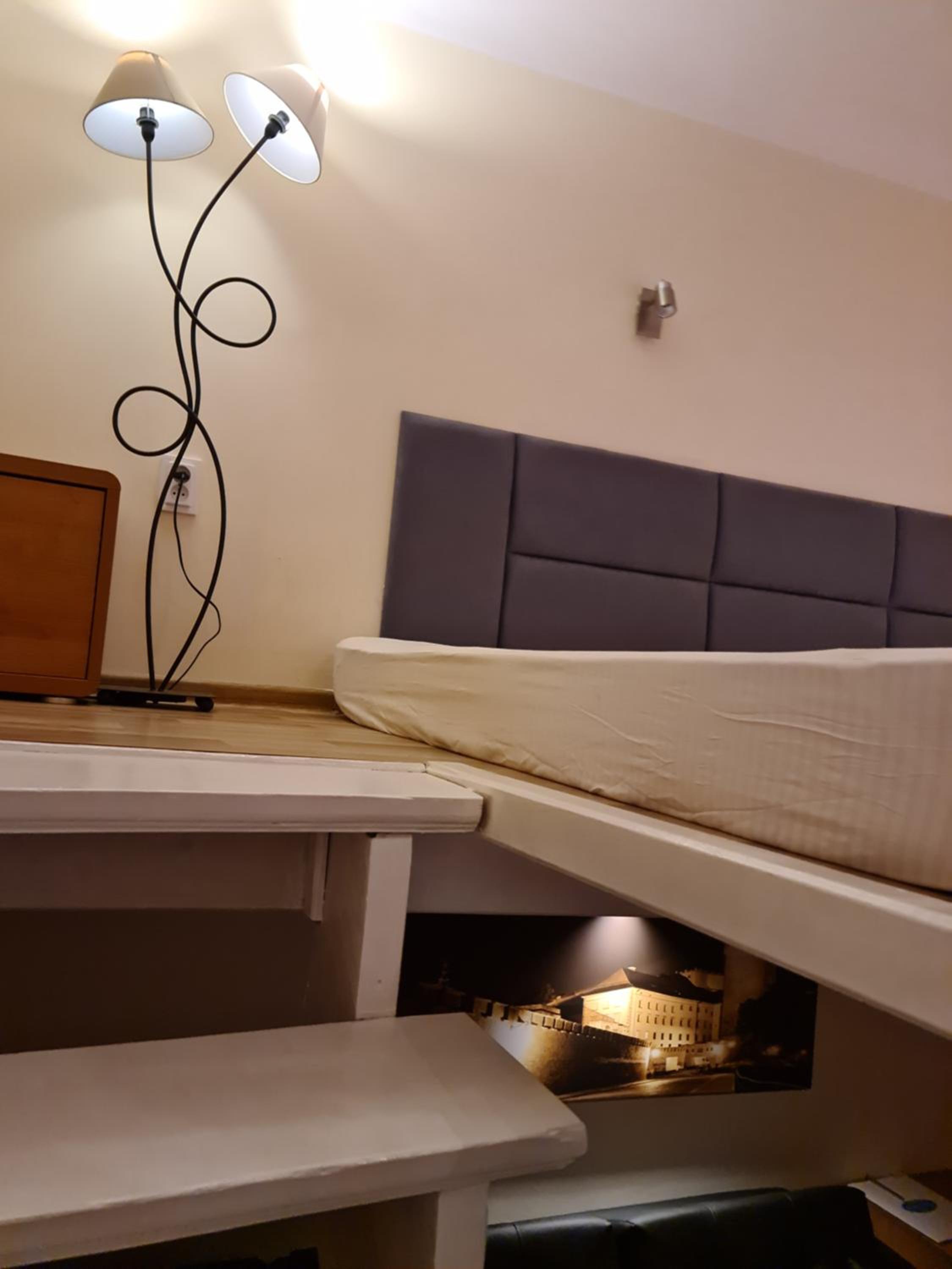 Family Room with Private Bathroom - Photo 29