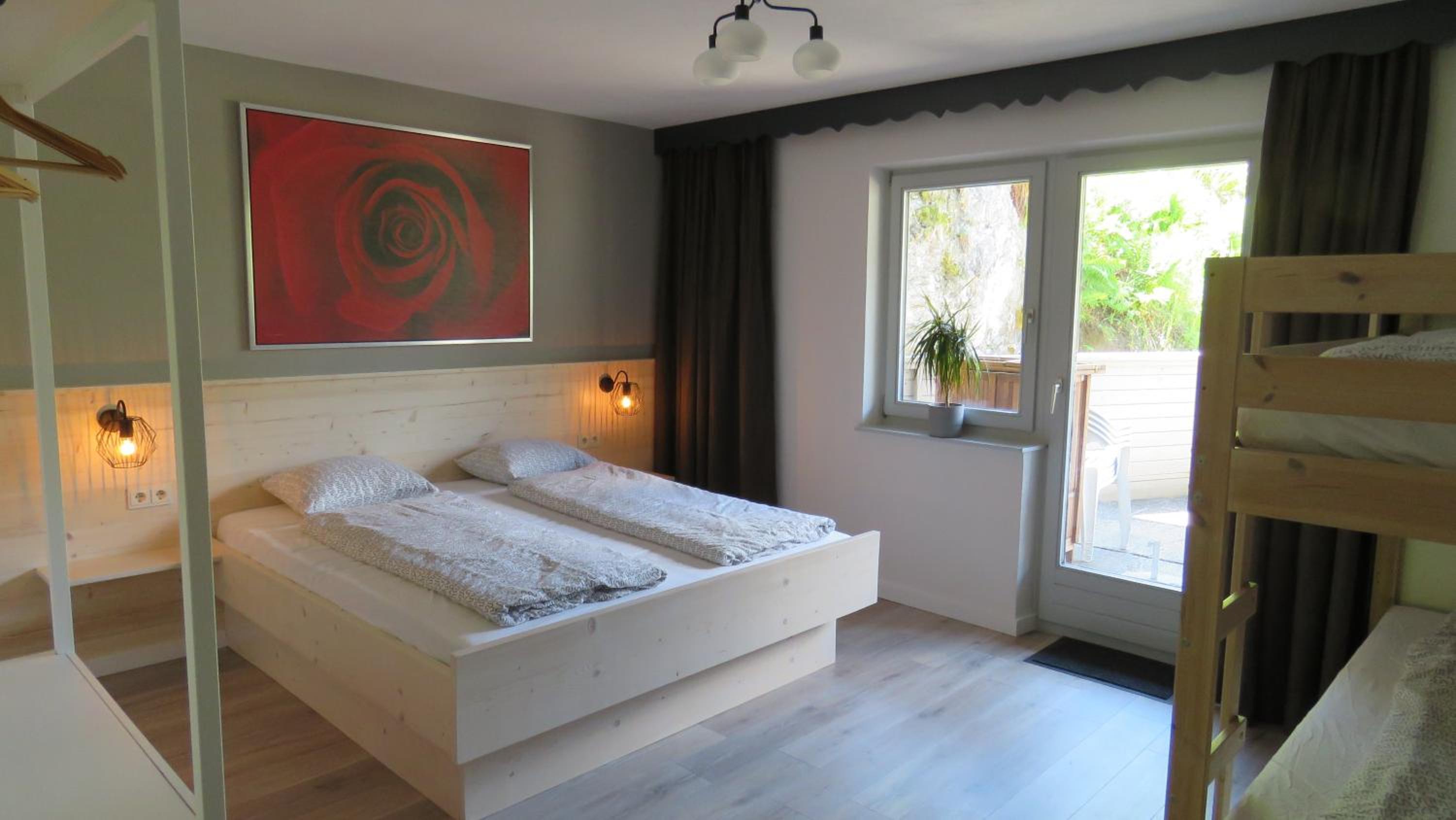 Three-Bedroom Apartment with Terrace photo 1
