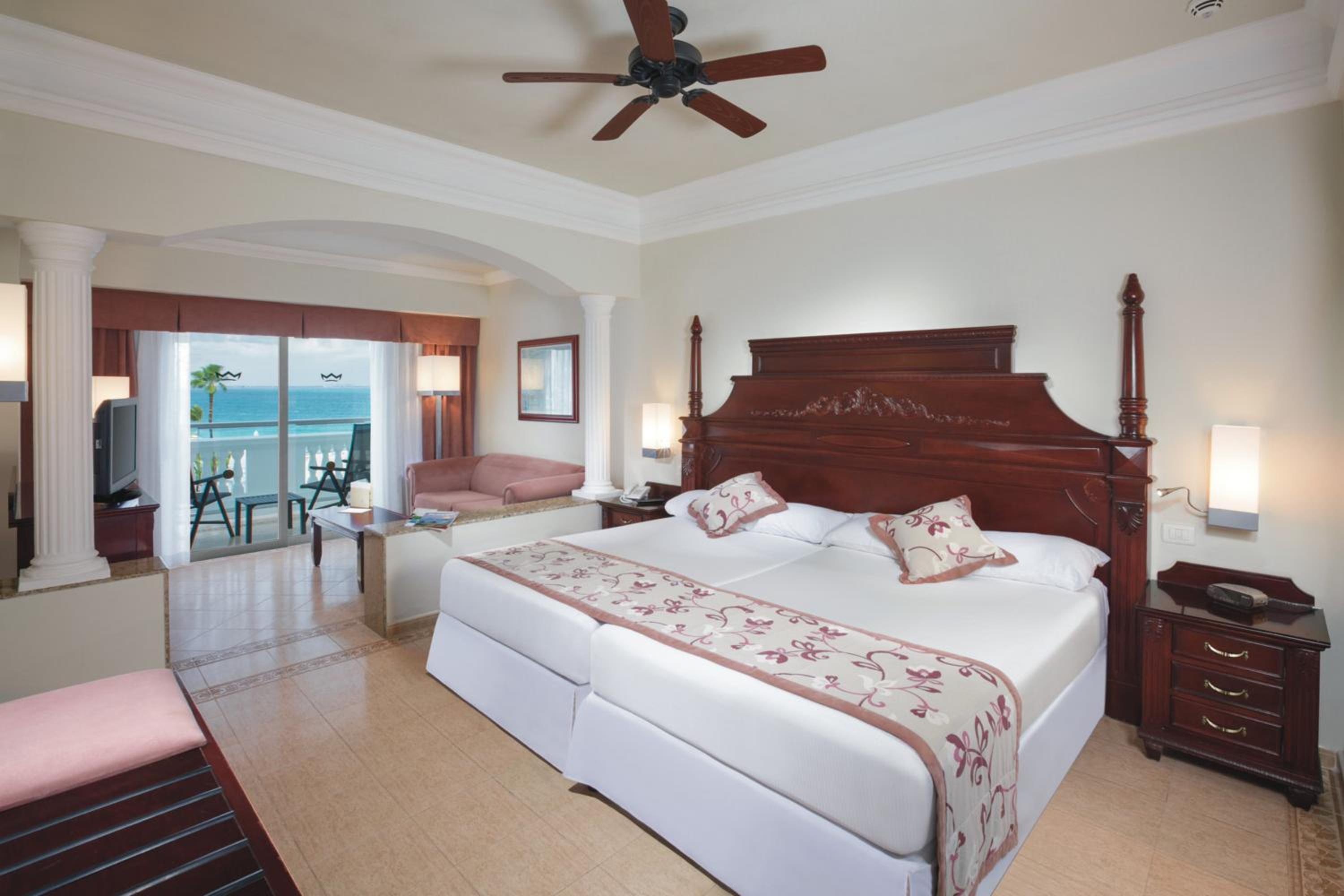 Junior Suite Ocean View photo 1