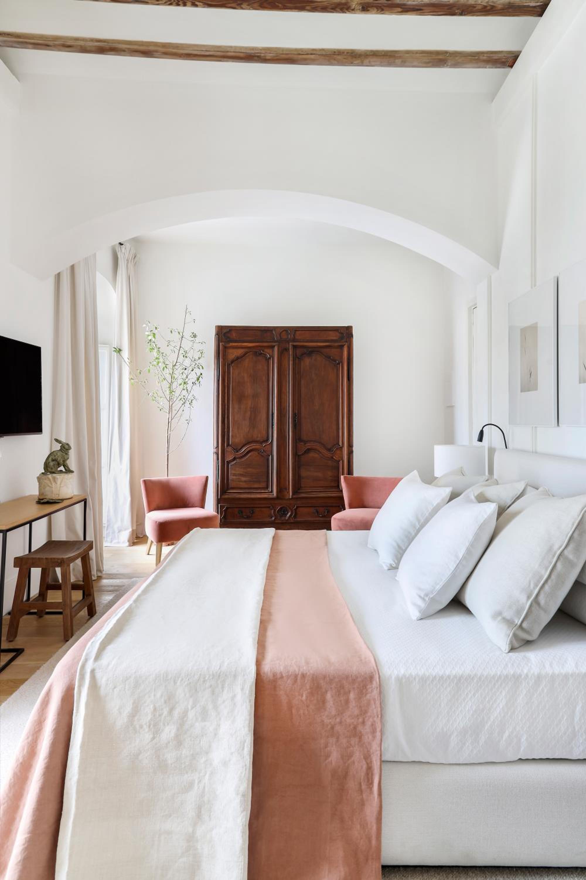 Premium Double or Twin Room - Photo 10