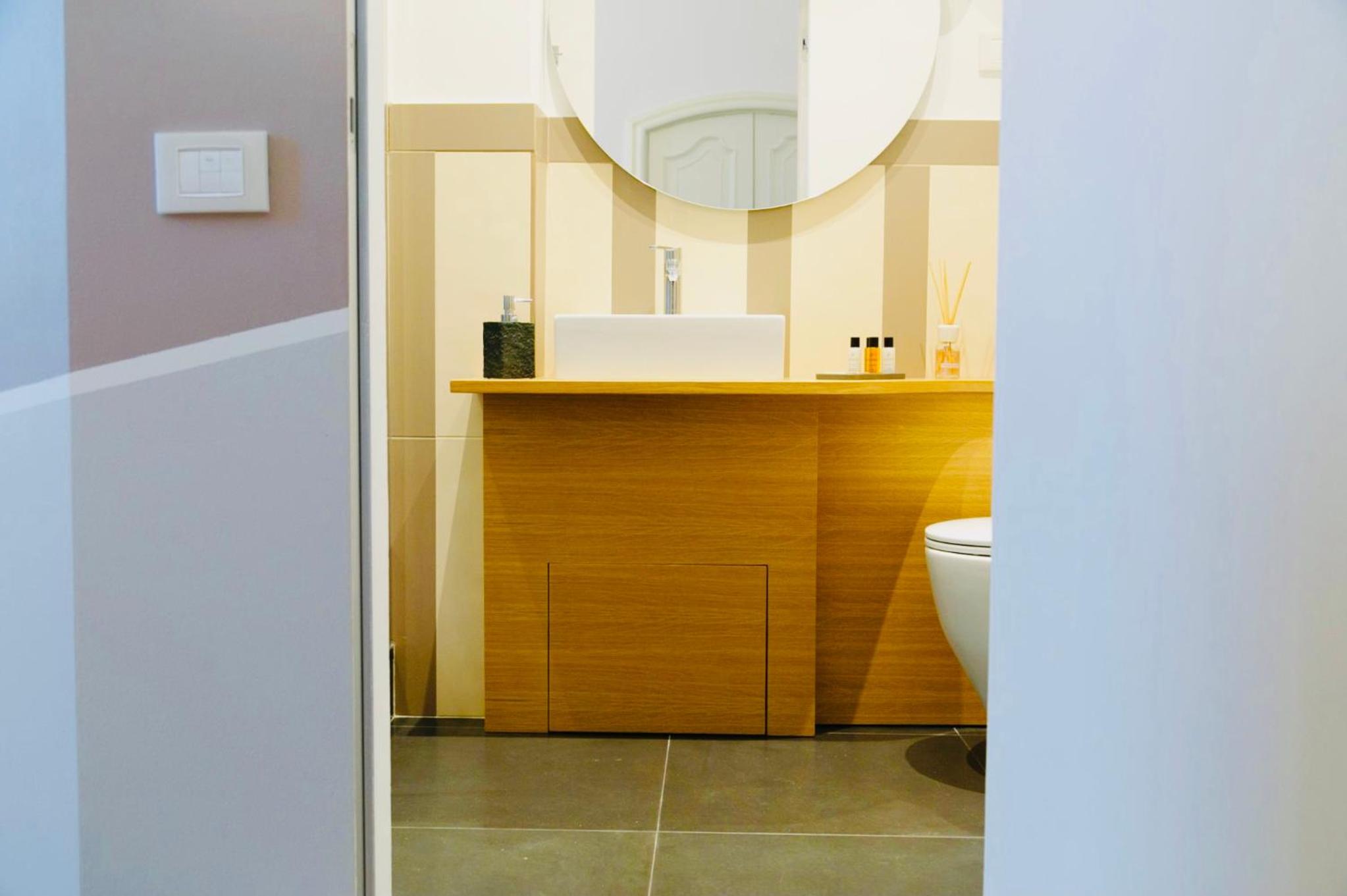 One-Bedroom Apartment - Photo 21