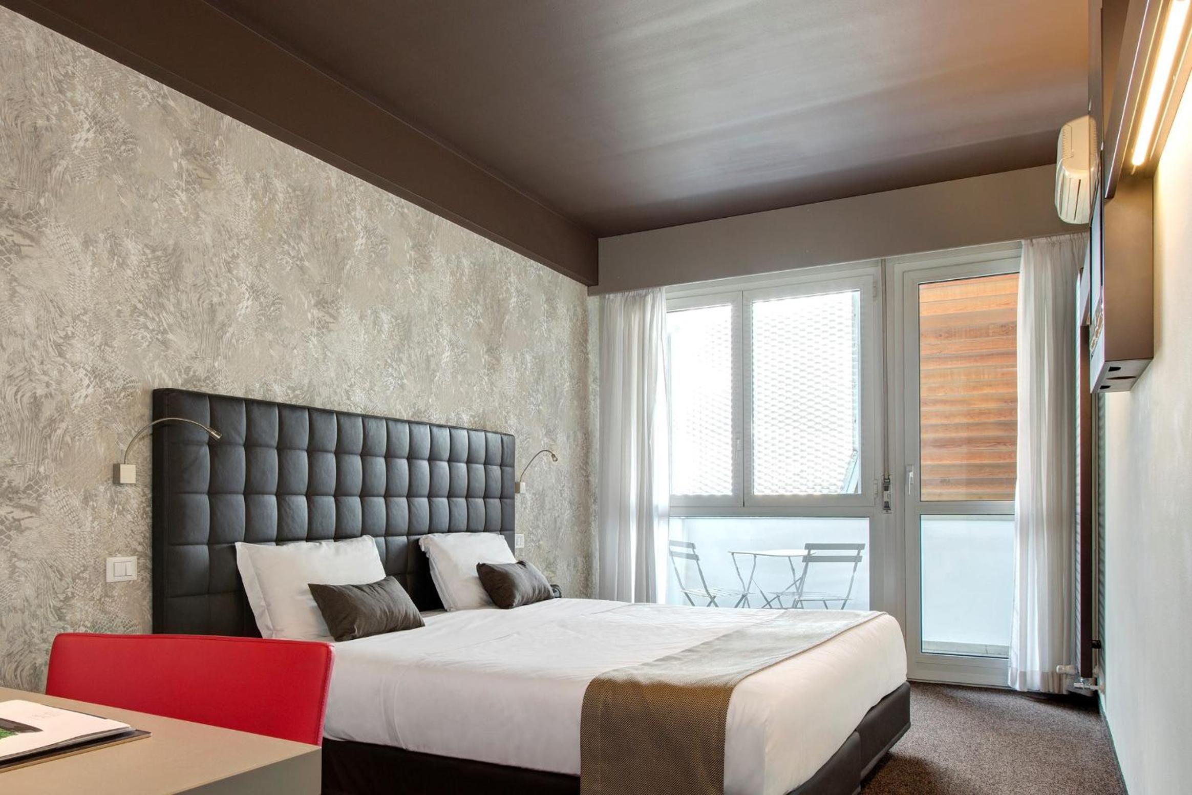 Classic Double or Twin Room - Photo 2