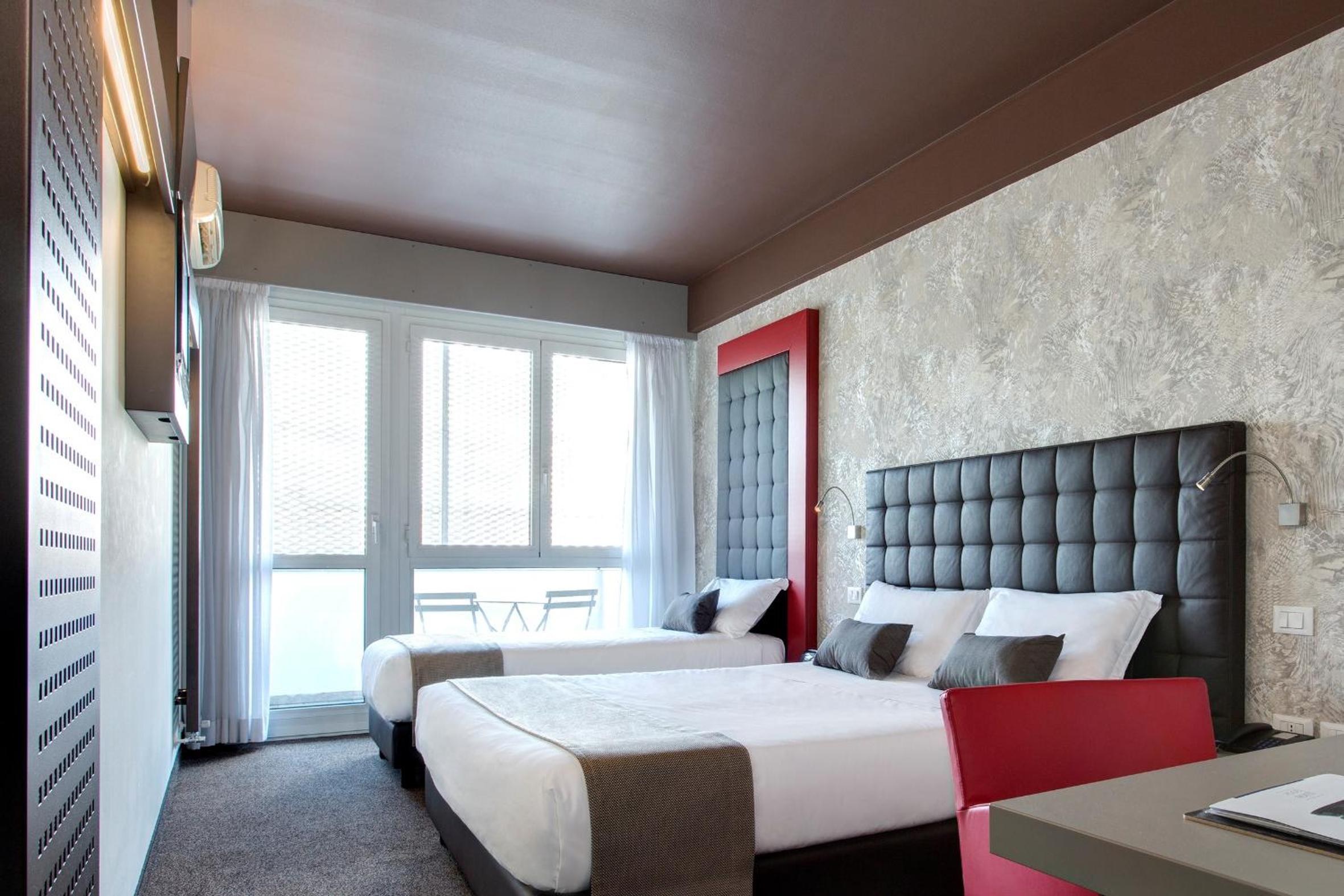 Small Triple Room - Photo 3