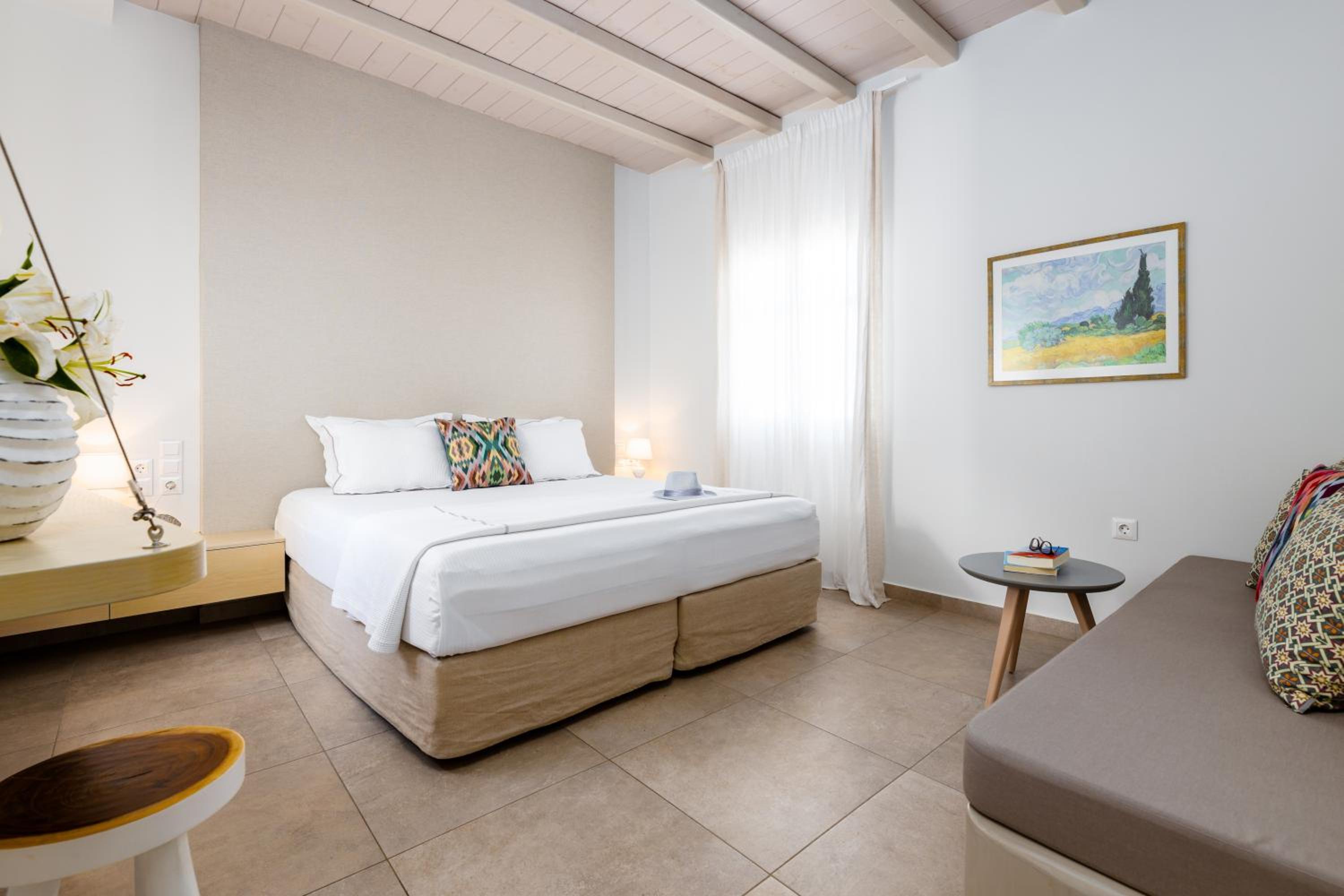 Superior Double Room with Partial Sea View photo 2