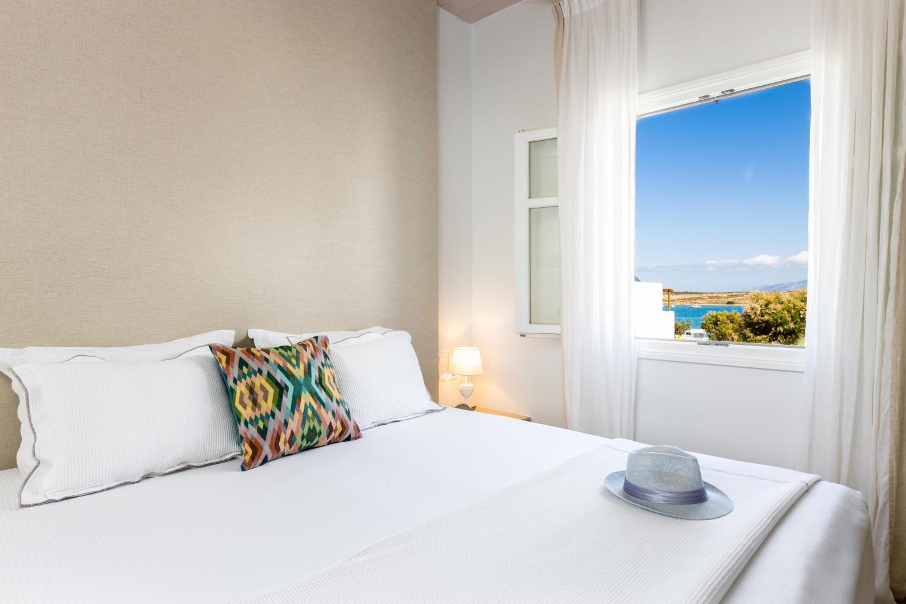 Superior Double Room with Partial Sea View