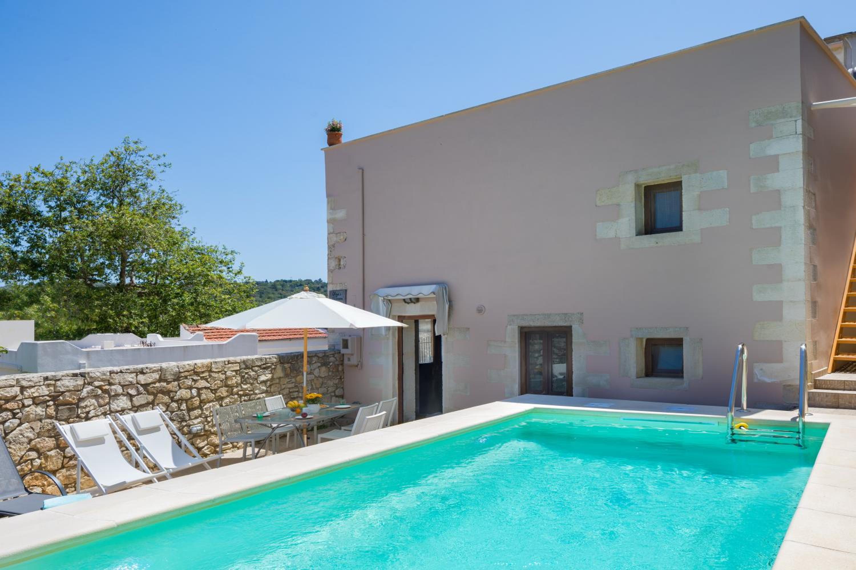Two-Bedroom Villa with Pool and Hot Tub photo 3