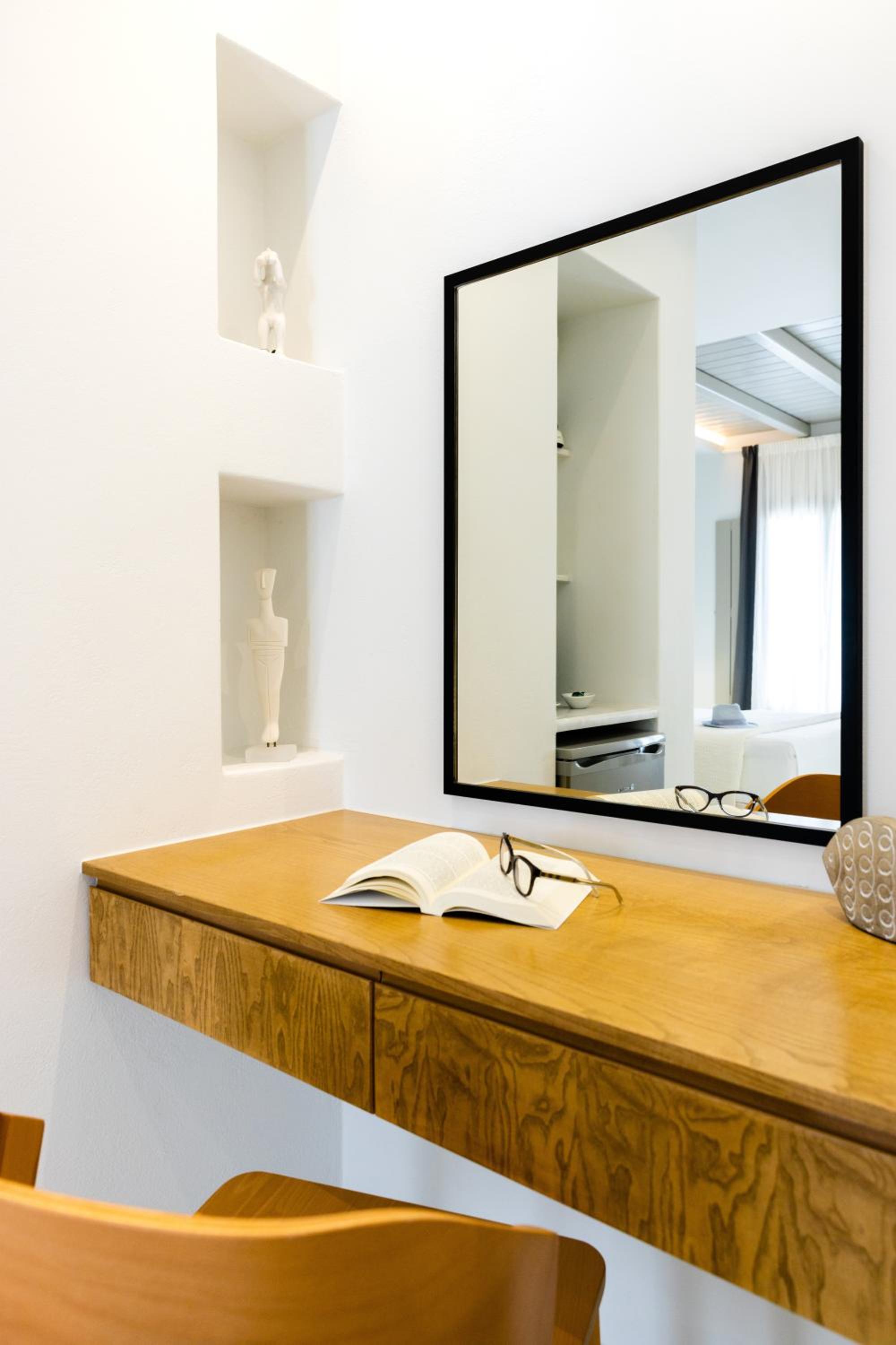 Junior Suite with Sea View and Spa Bath photo 2