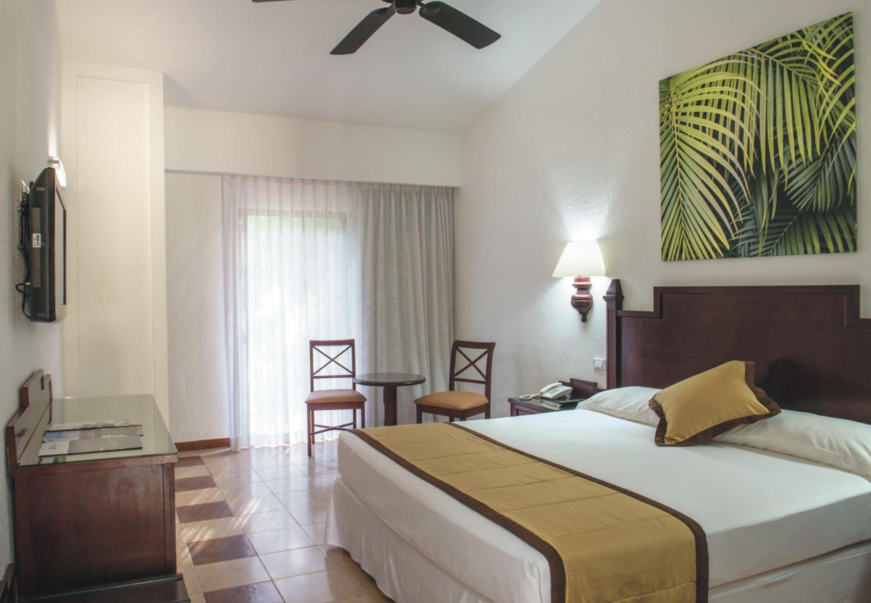 Standard Double Room - Photo 3