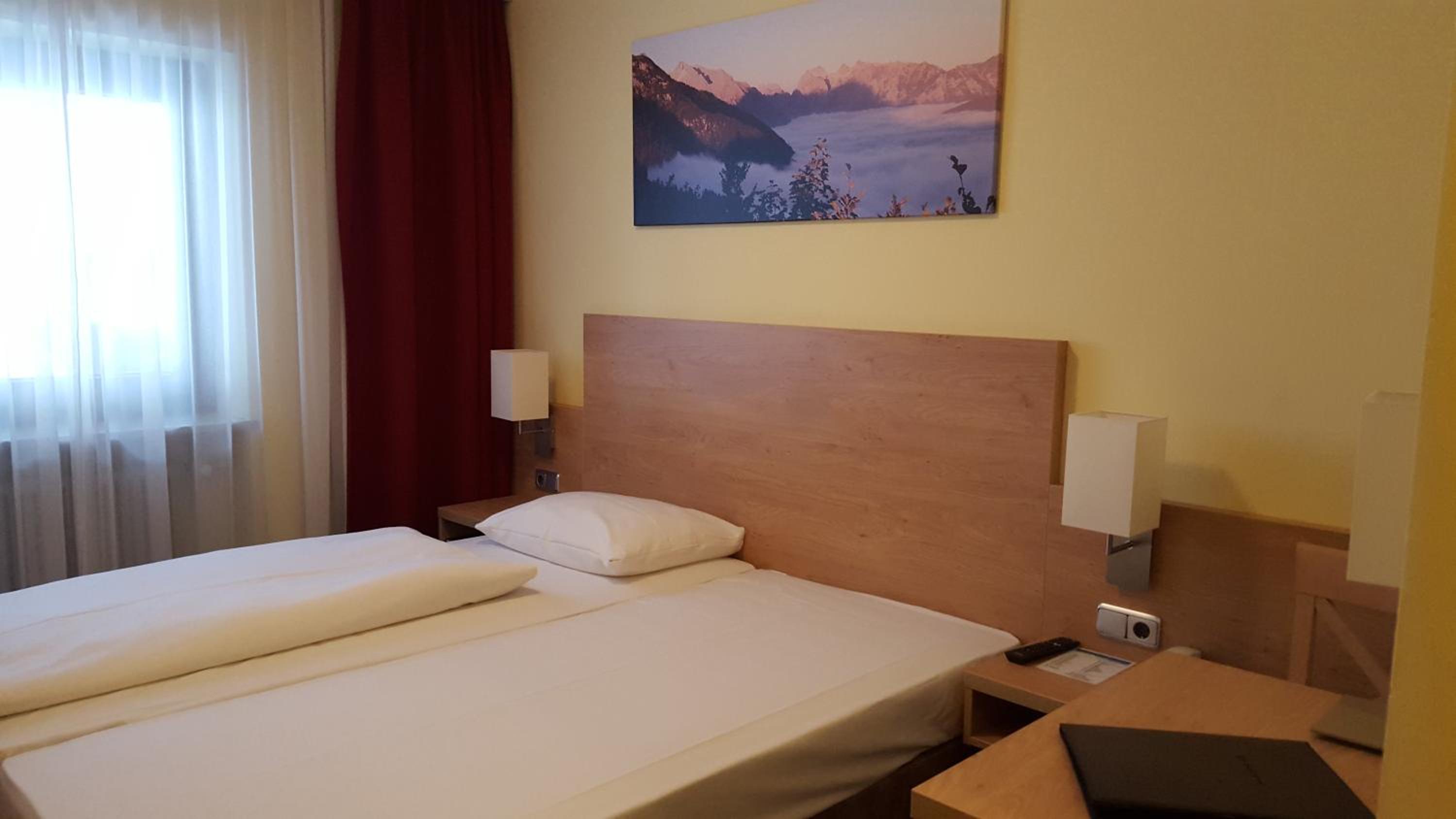 Double Room (1 Adult) photo 2