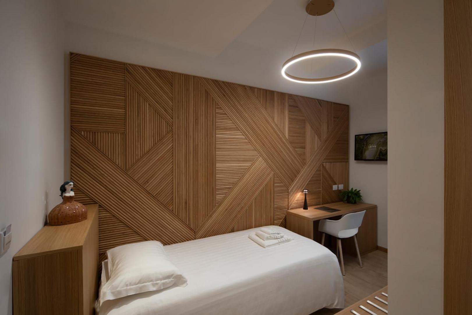 Single Room photo 1