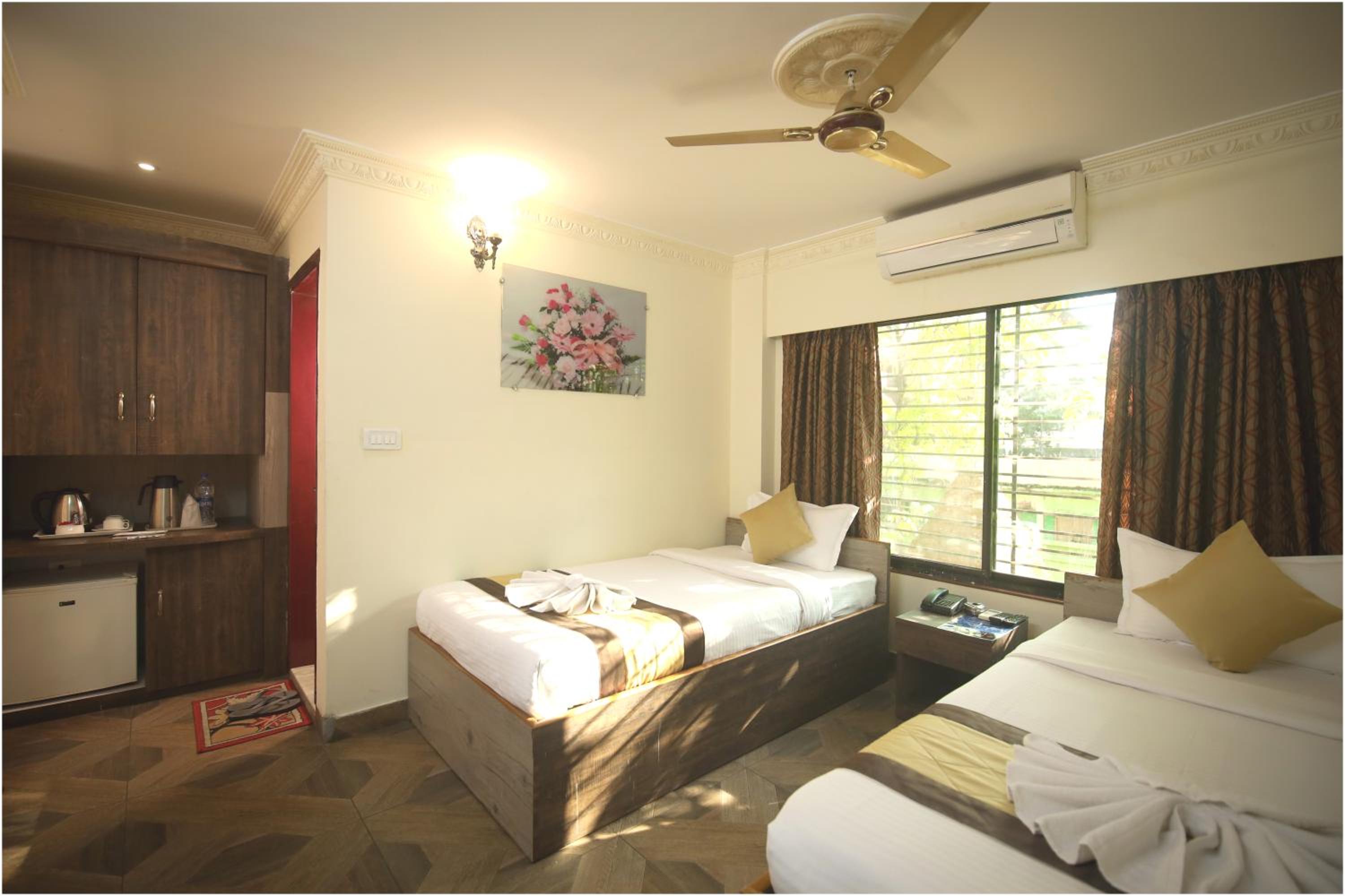 Deluxe Double Room photo 2
