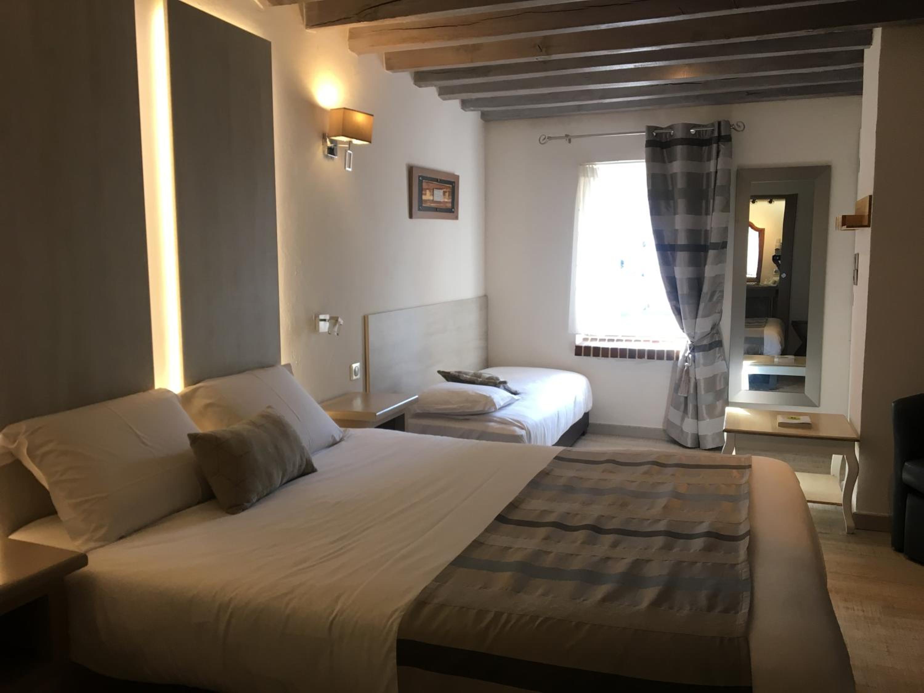 Superior Triple Room photo 1