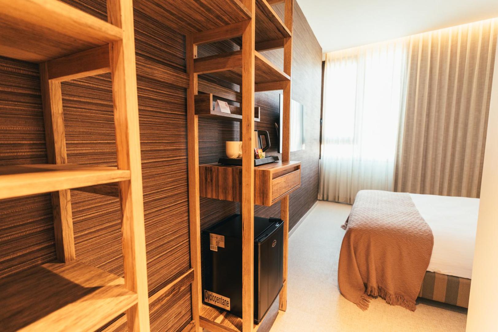 Standard Double or Twin Room - Photo 3