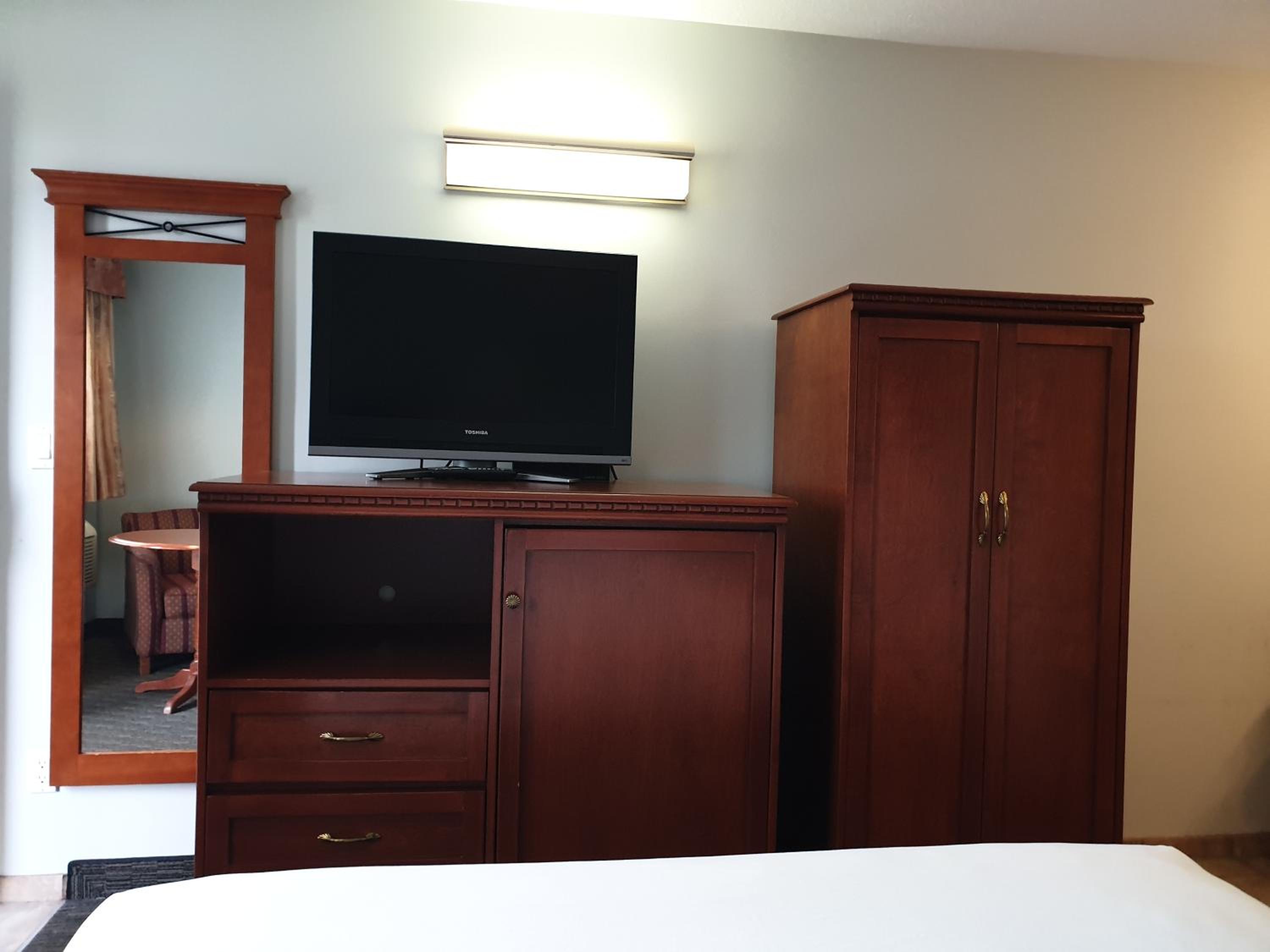 Queen Room - Photo 9