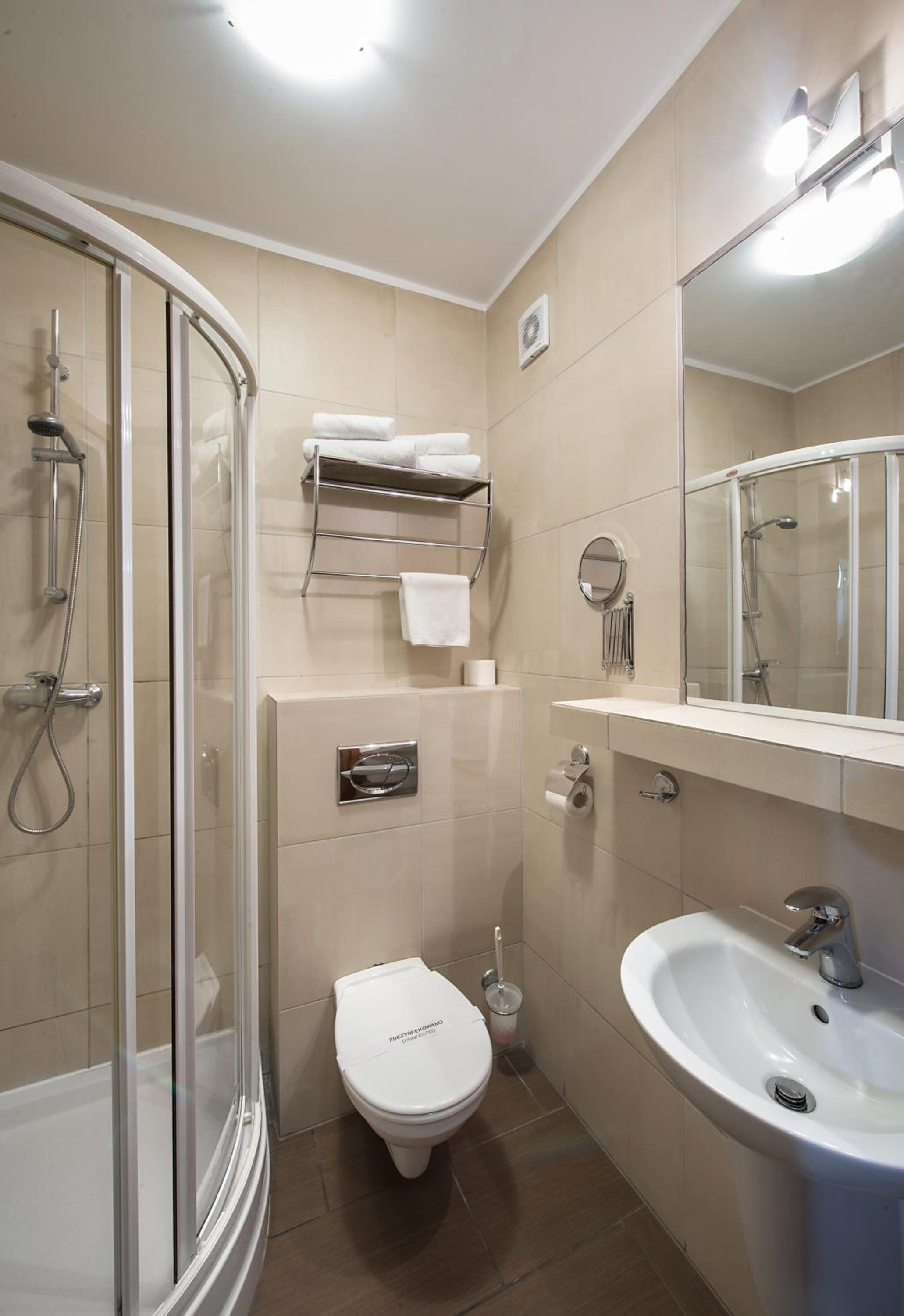 Twin Room - Photo 6