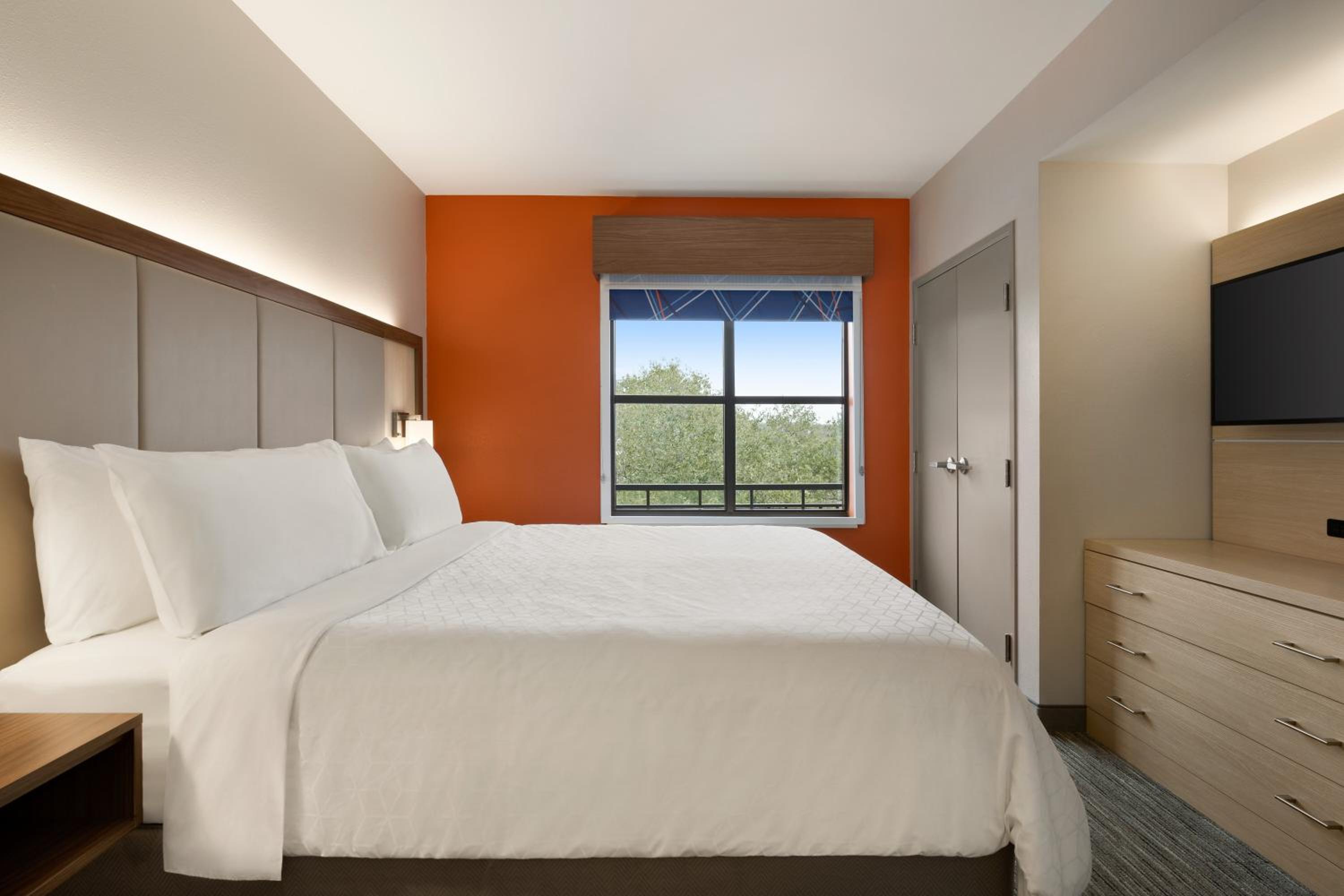 Two-Bedroom Suite