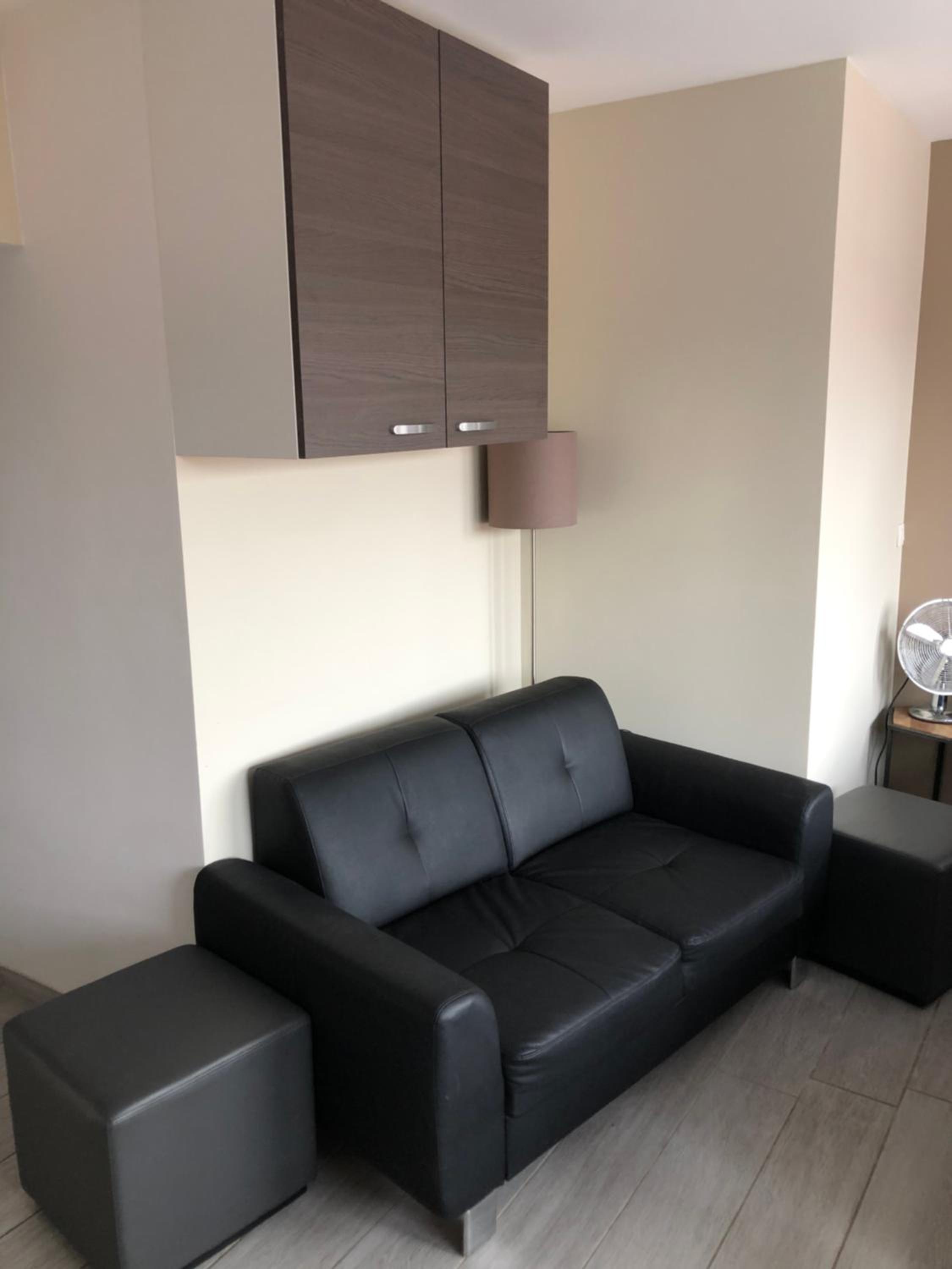 Studio Apartment - Photo 10