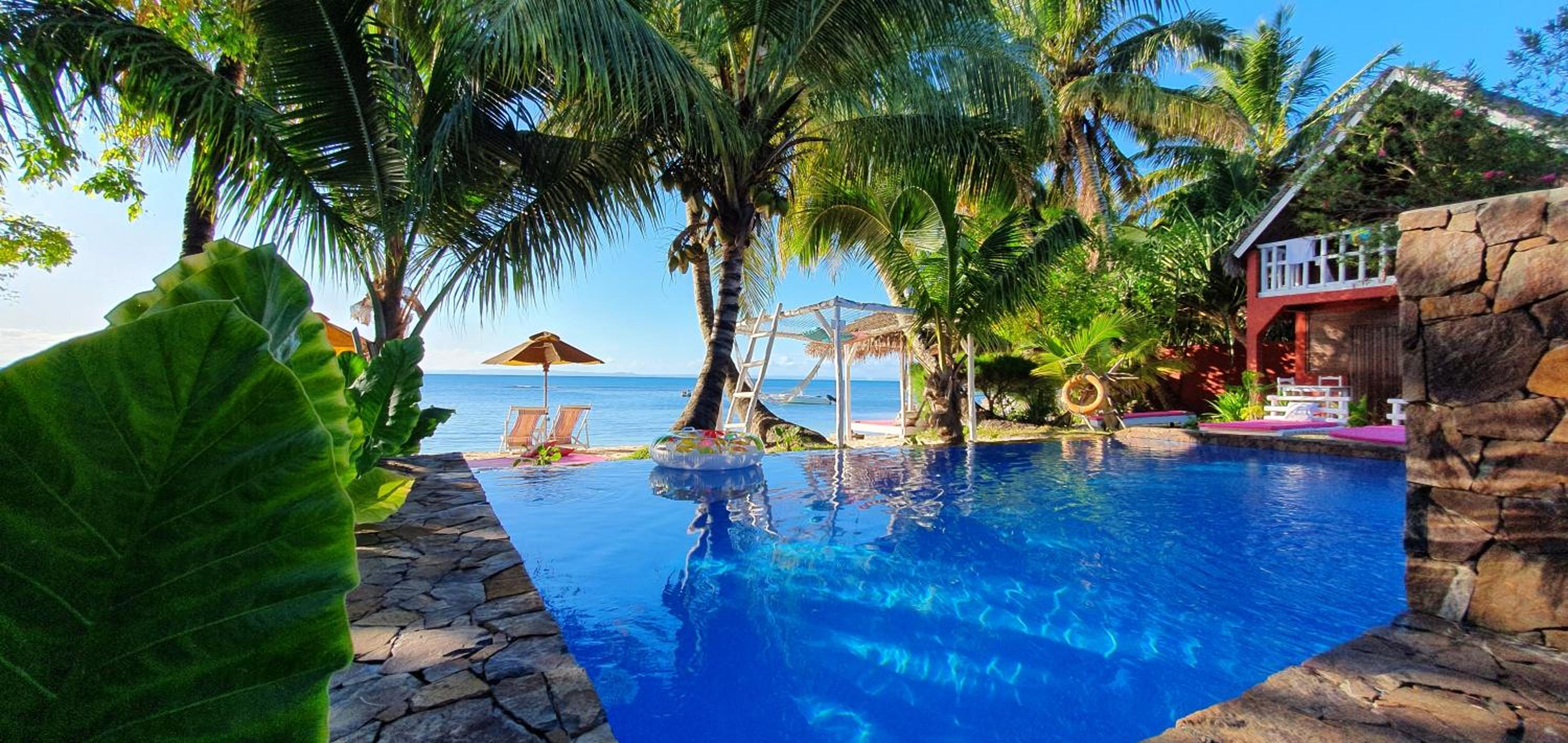 Bungalow - Water Front  photo 3