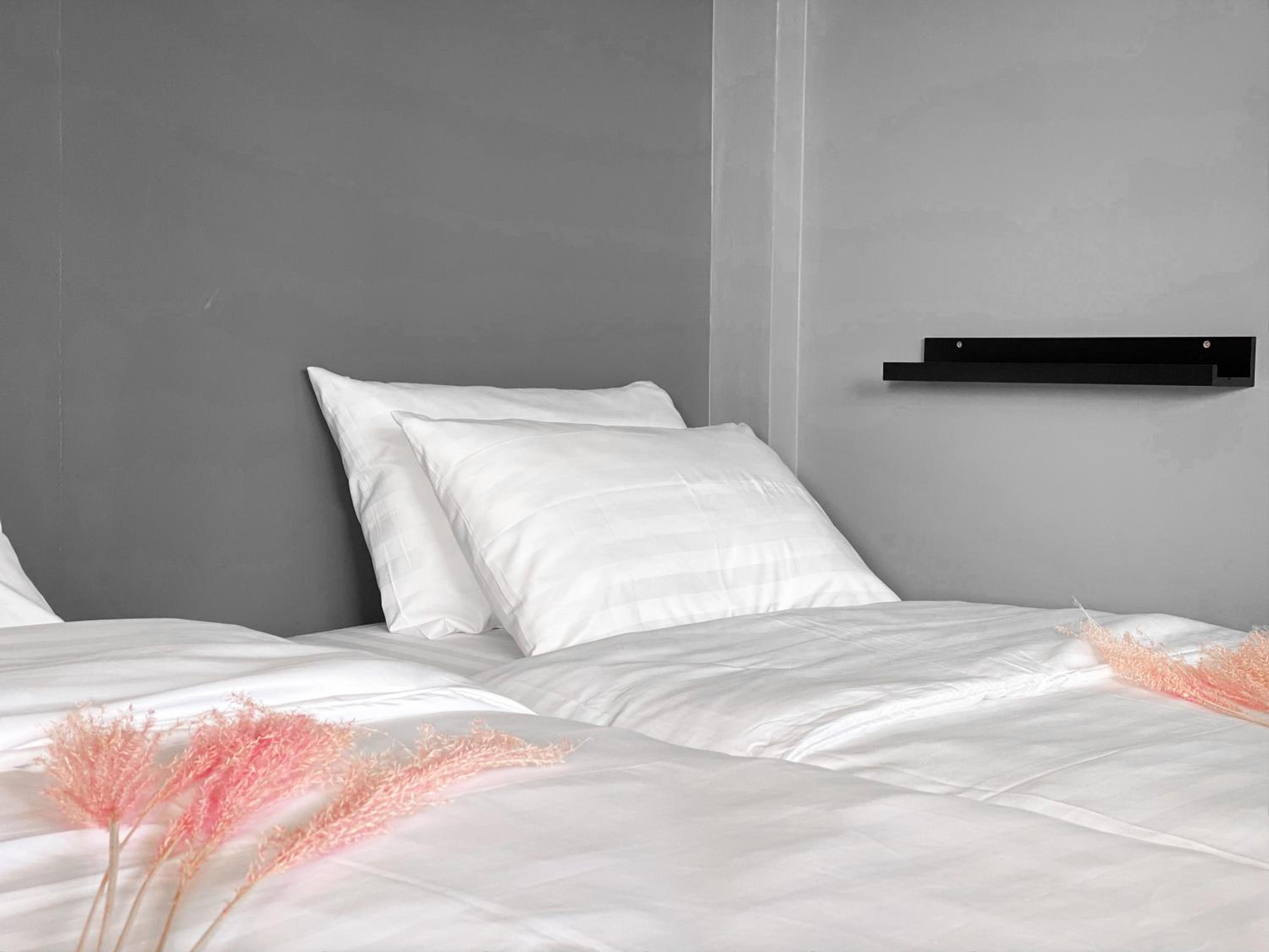 Standard Twin Room - Photo 5