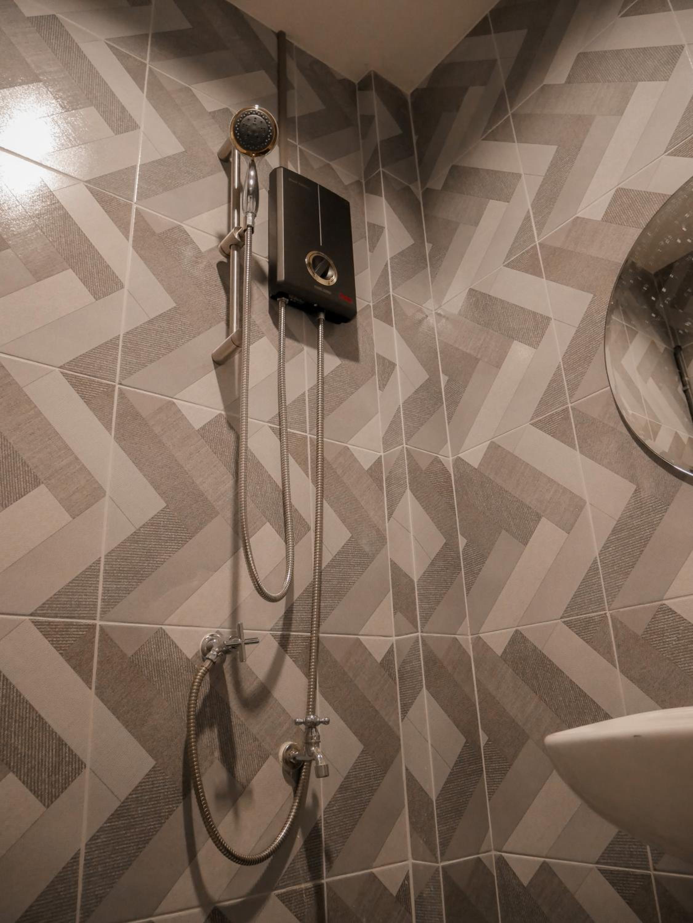 Standard Quadruple Room - Photo 6