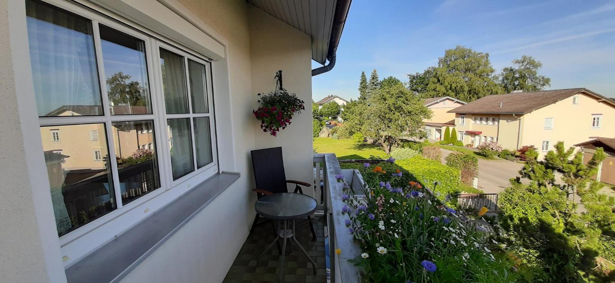 Apartment with Balcony photo 1