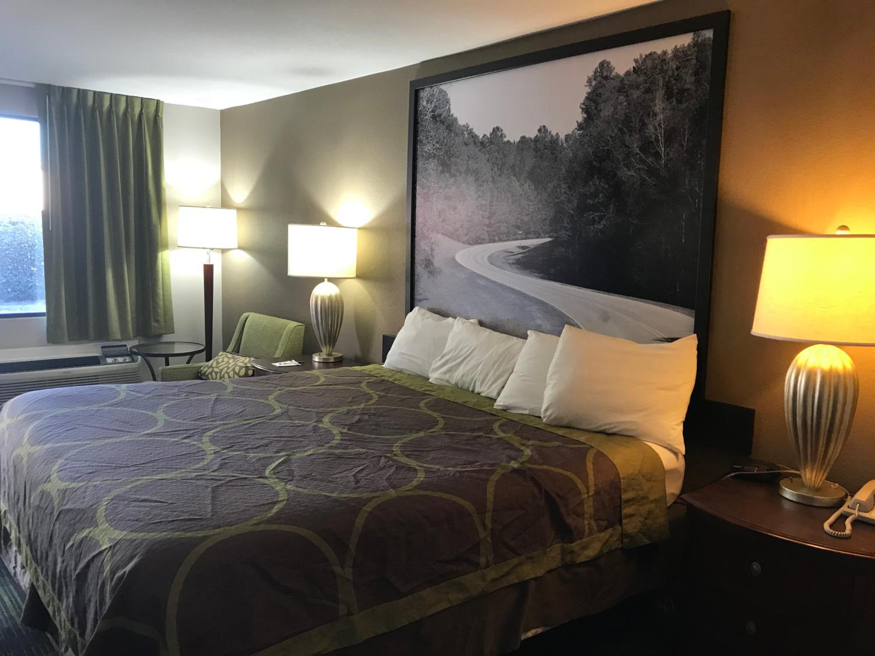 King Room - Disability Access/Non-Smoking - Photo 4