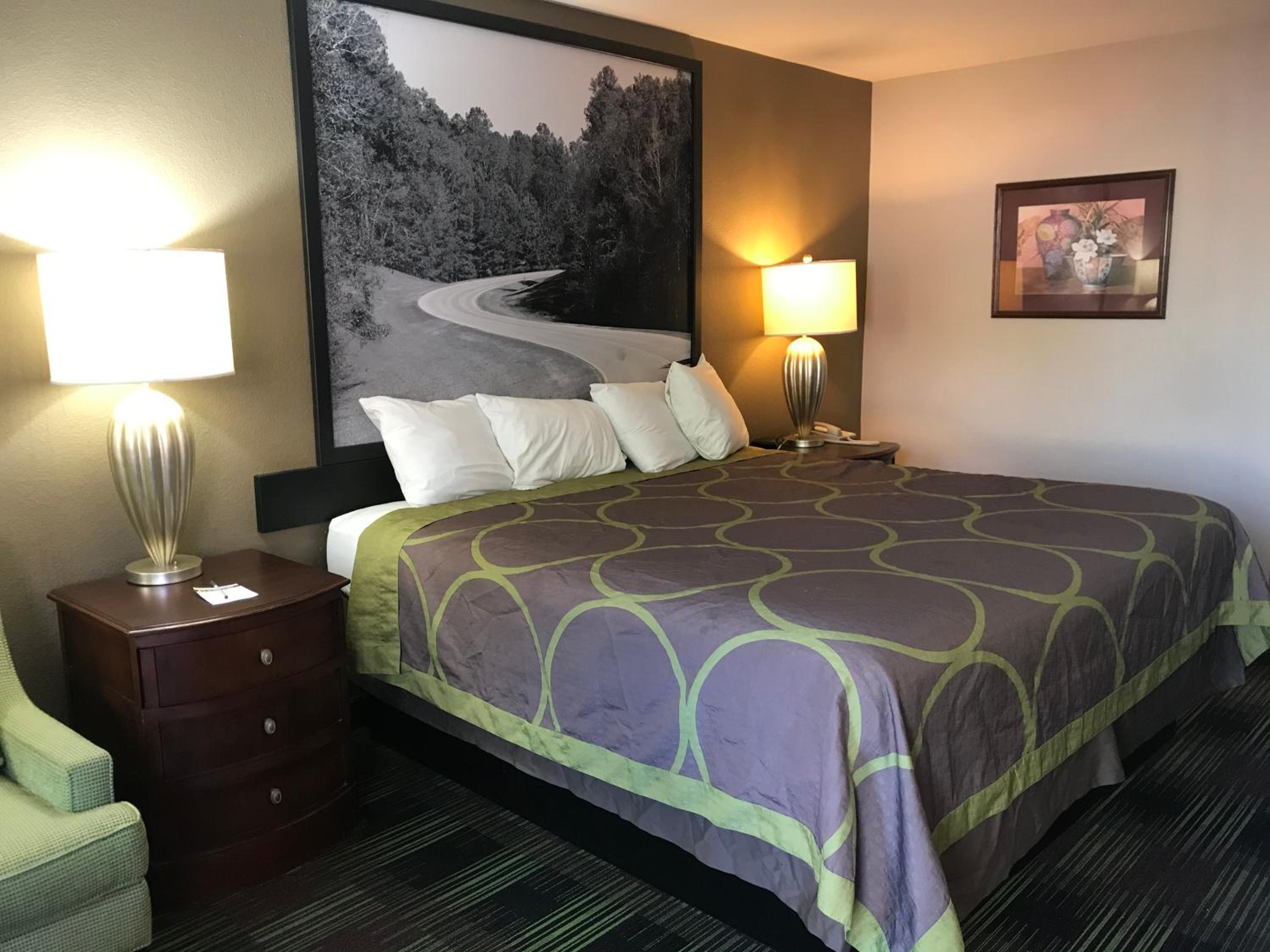 King Room - Disability Access/Non-Smoking - Photo 5