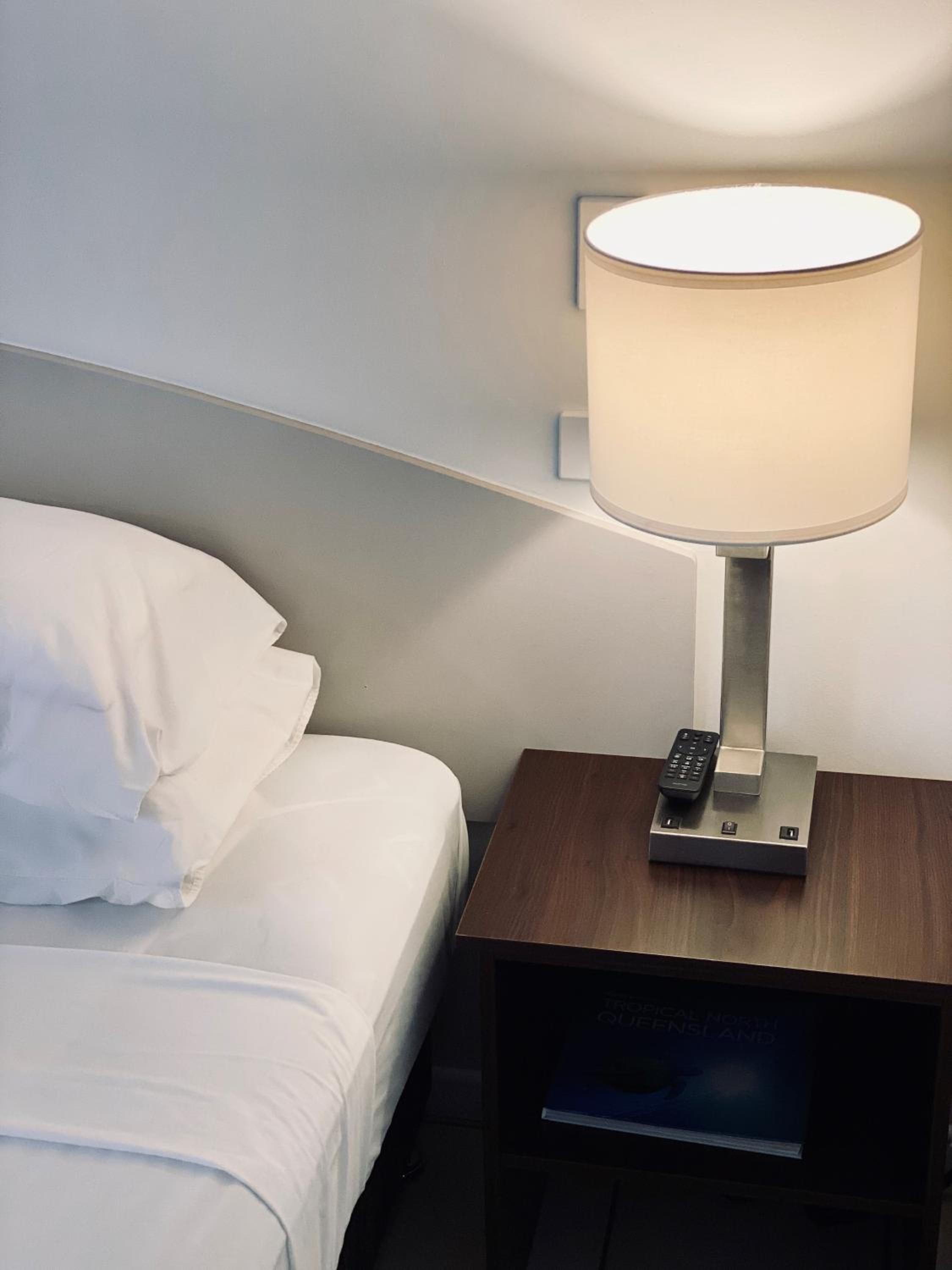 Premium King Room photo 3