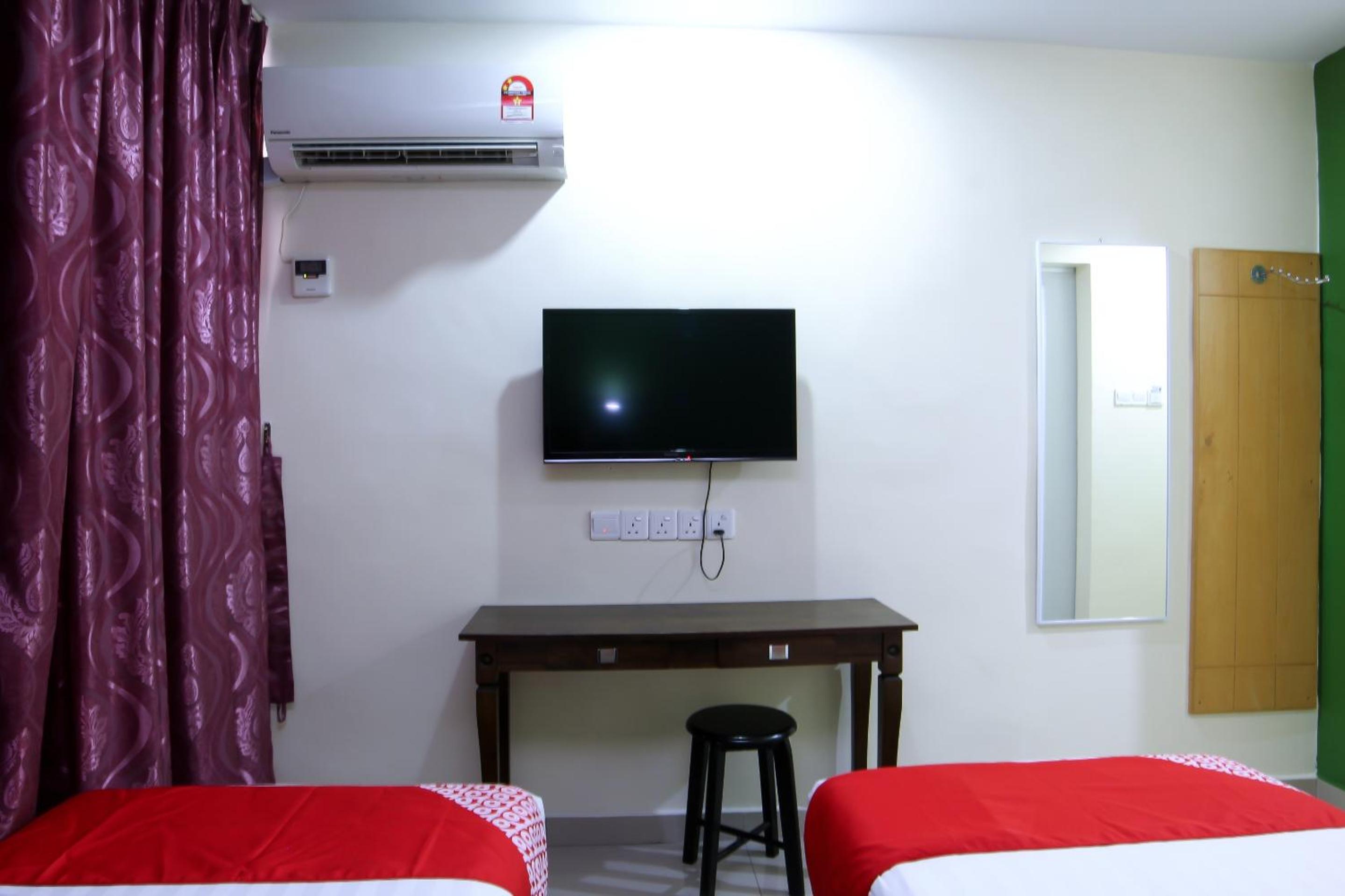 Deluxe Twin Room - Photo 2