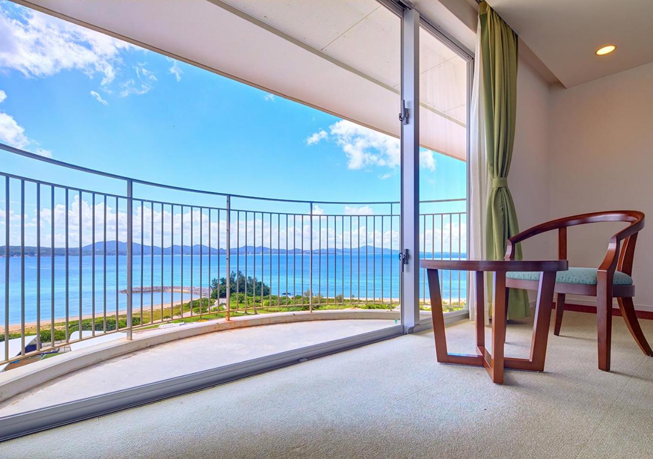 Executive Room with Ocean View - Non-Smoking photo 3
