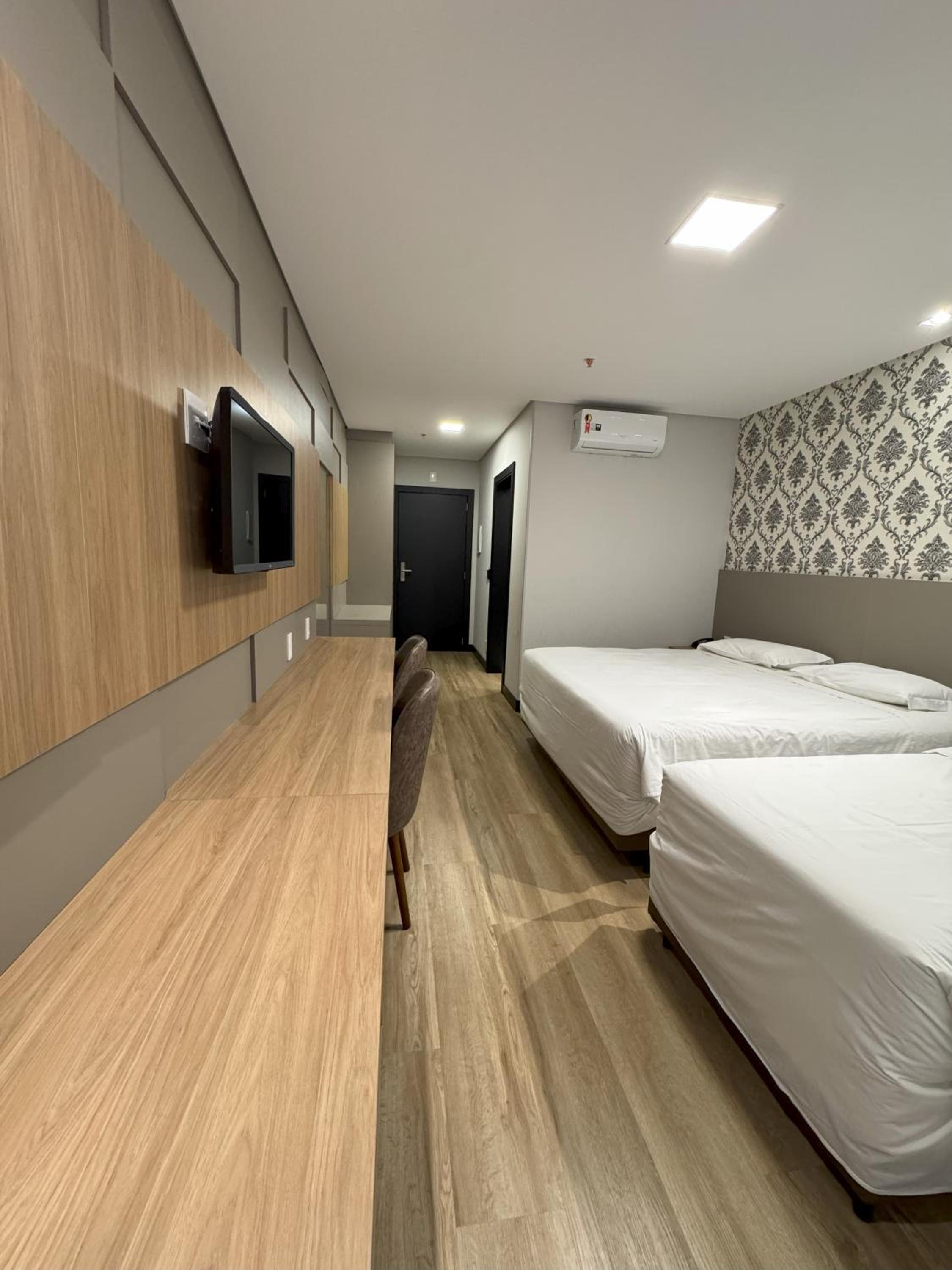 Hotel das Américas — Superior Quadruple Room