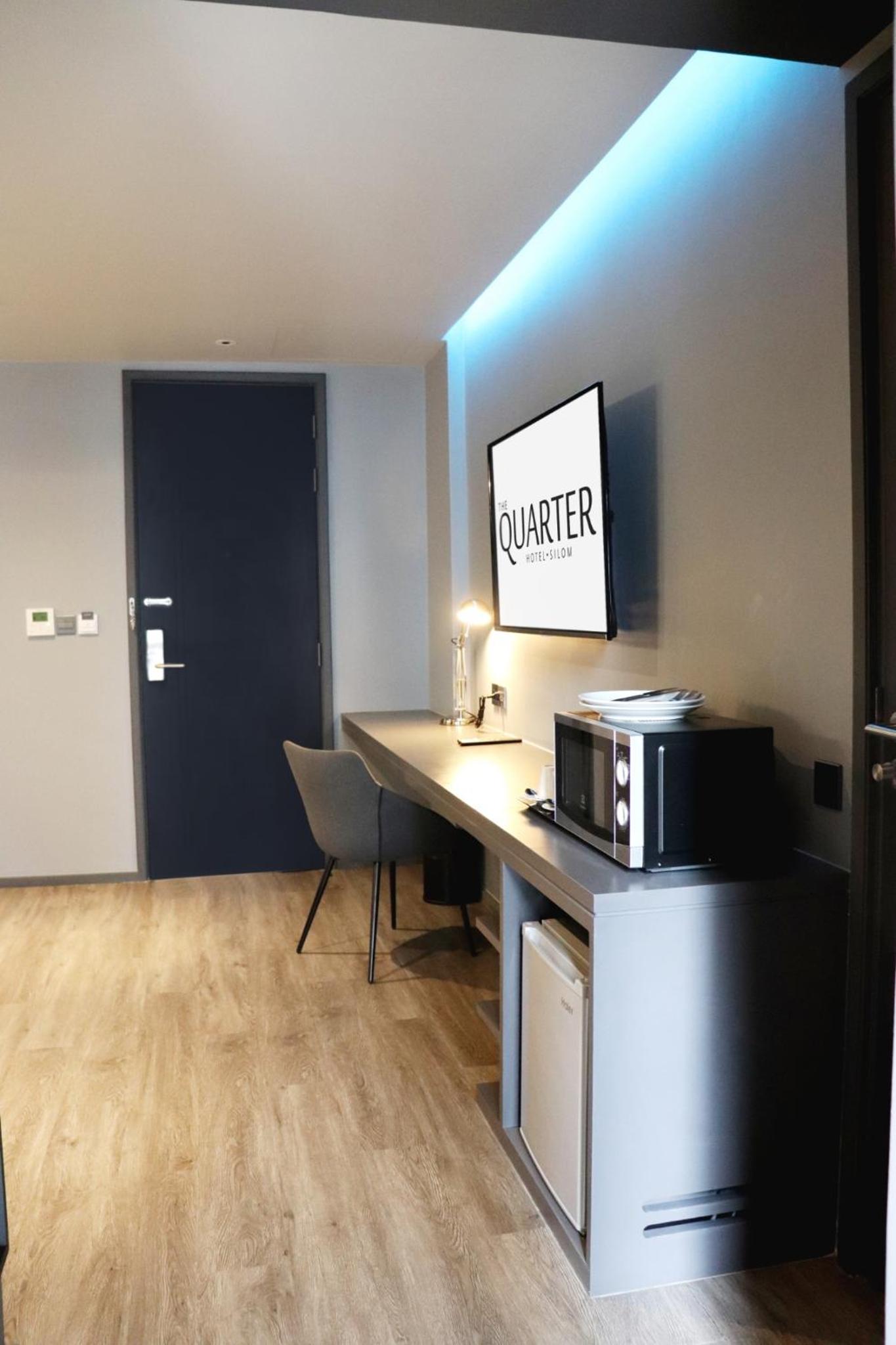 Deluxe Double Room with Bath photo 3
