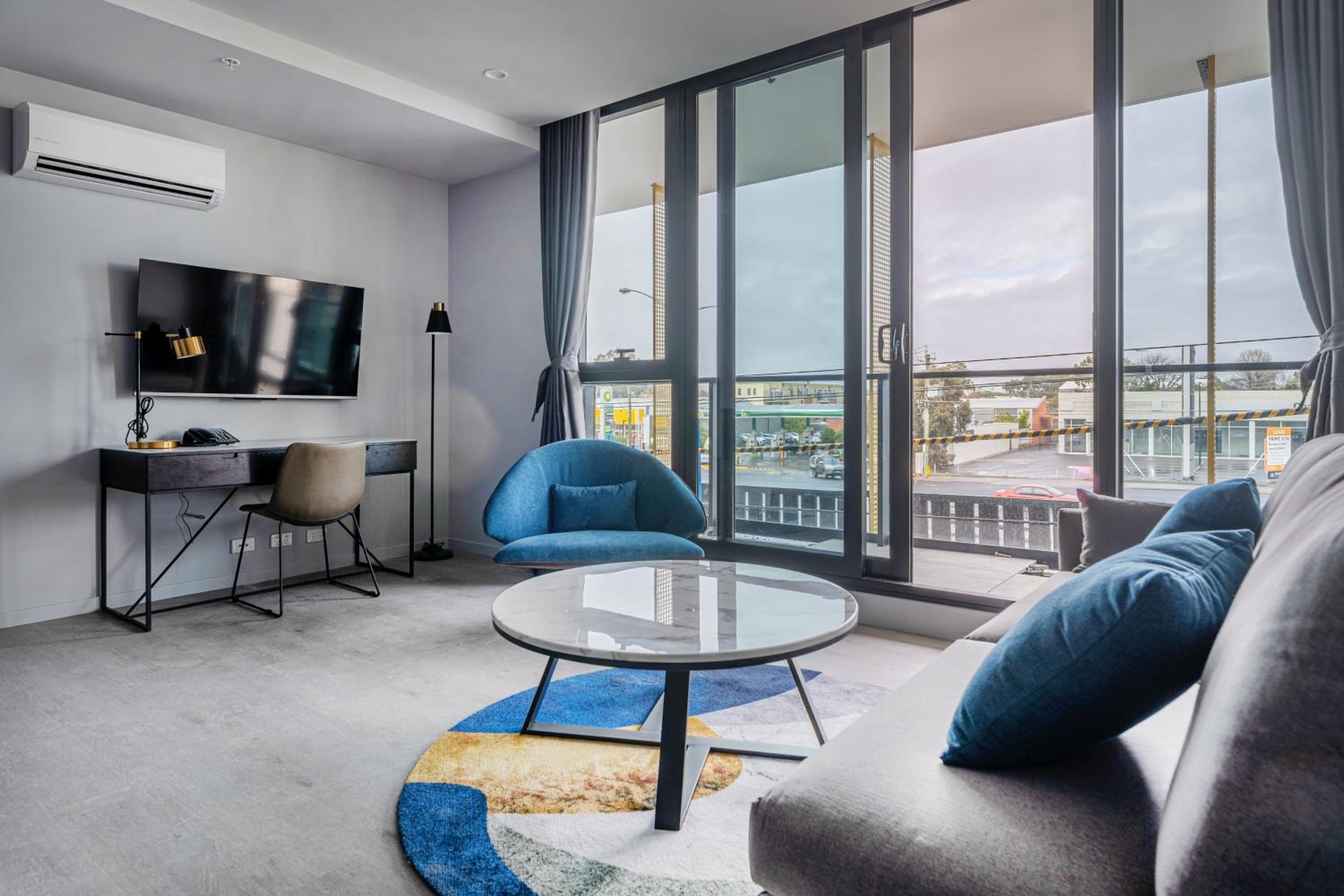 One Bedroom Apartment - Photo 5