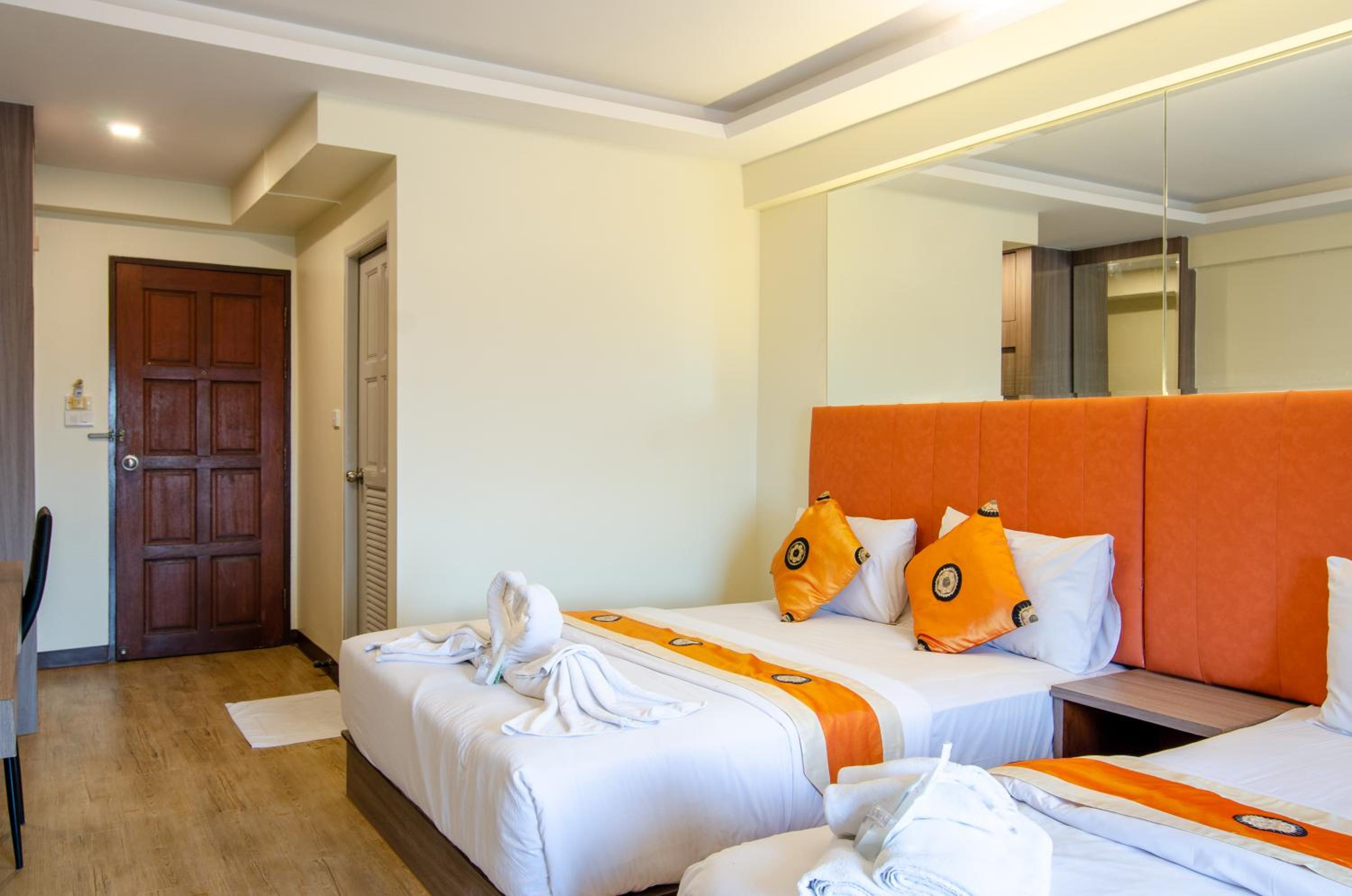 Deluxe Triple Room photo 3