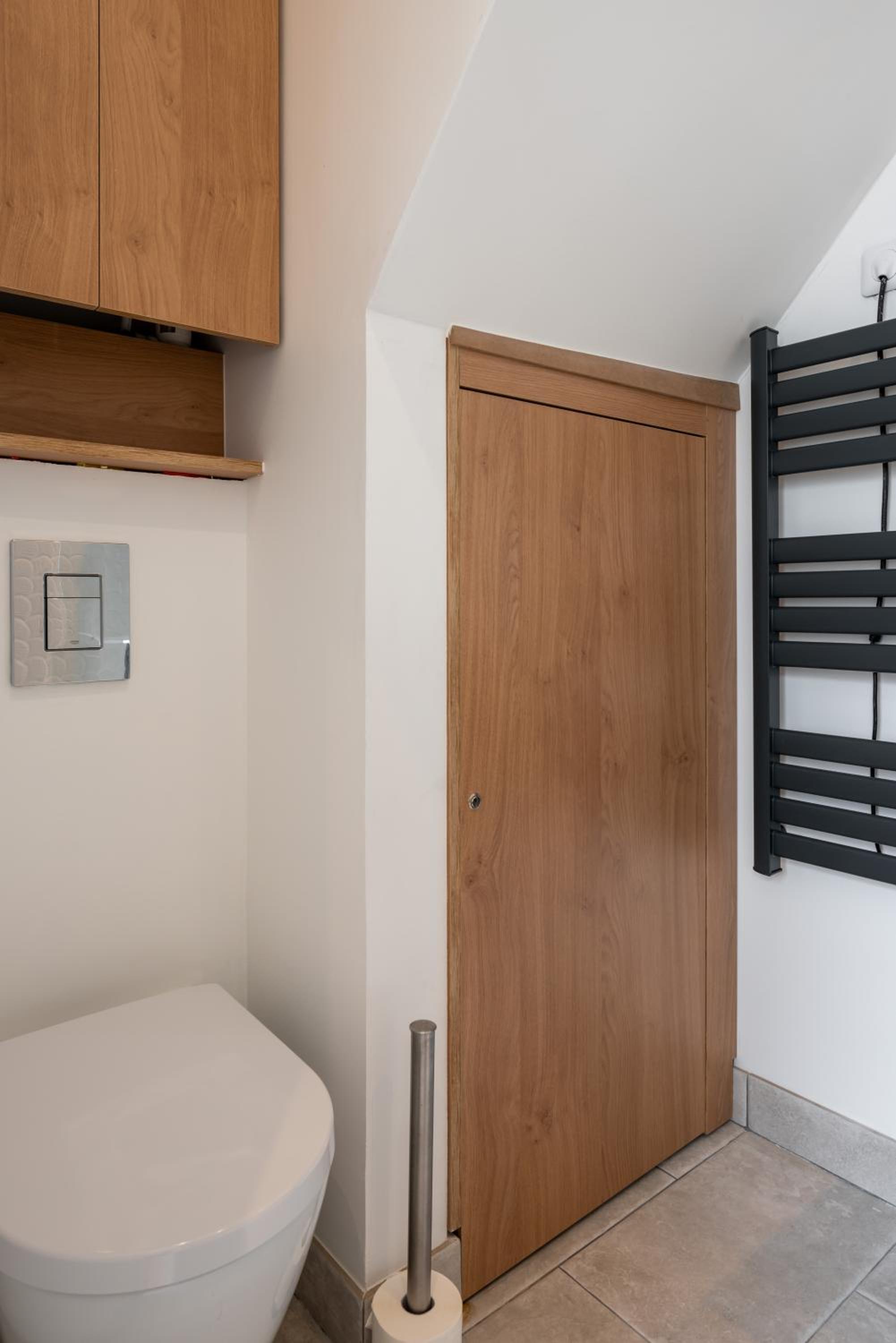 One-Bedroom Apartment - Photo 17