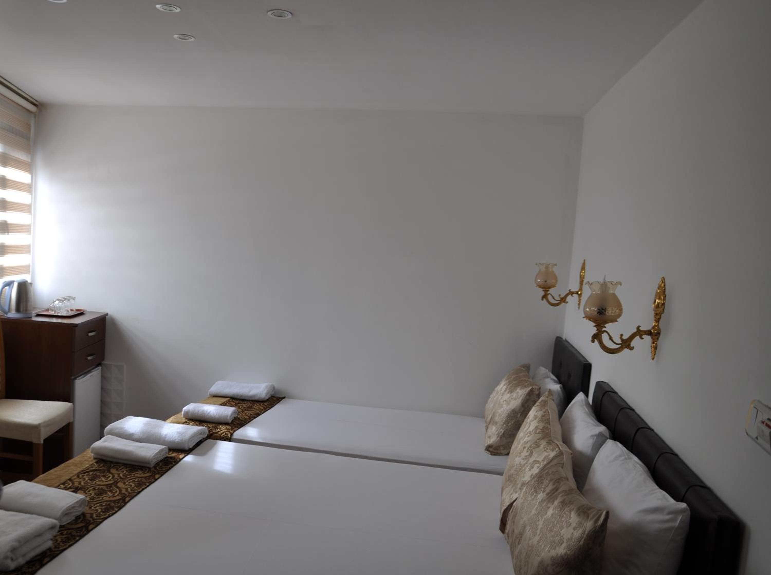 Standard Triple Room photo 2