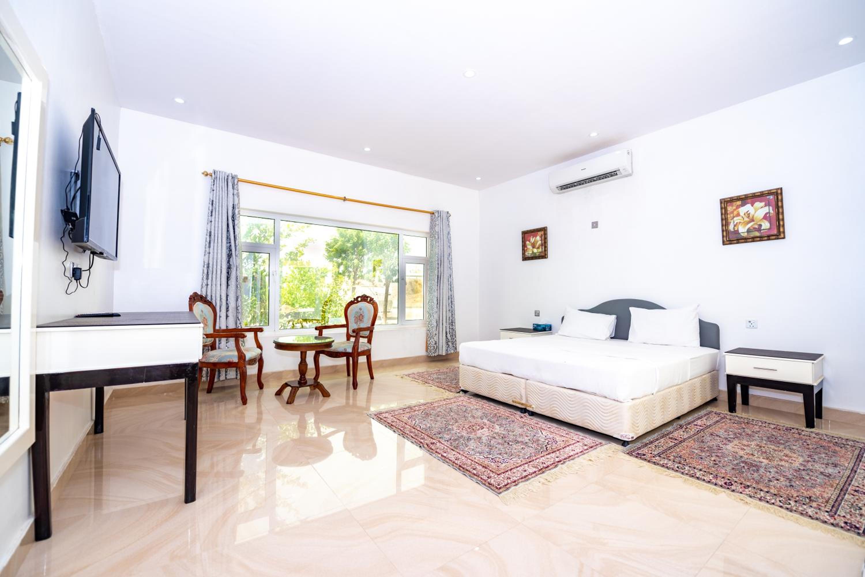 Junior Suite (2 Adults) - Photo 31