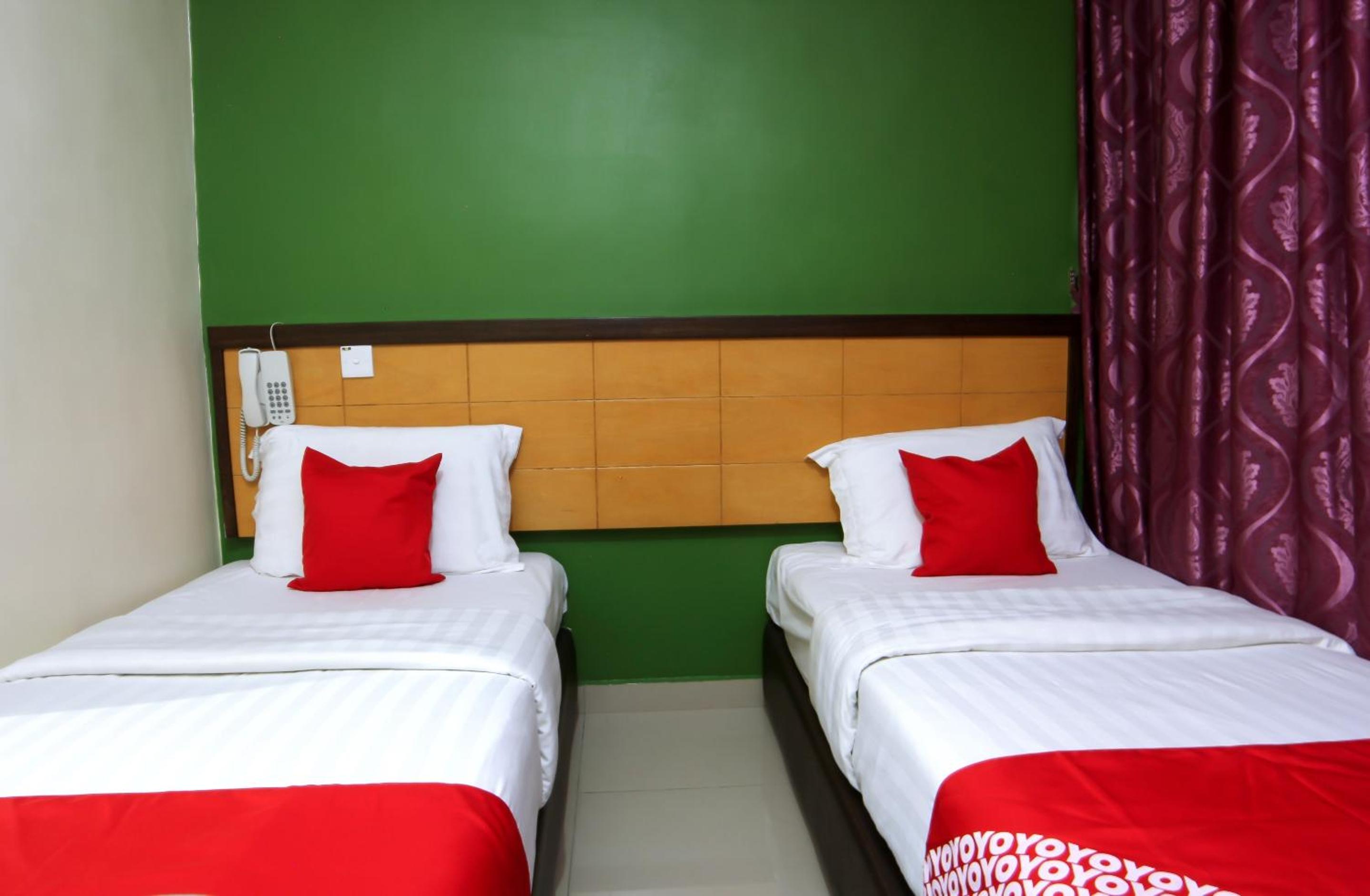 Deluxe Twin Room - Photo 9