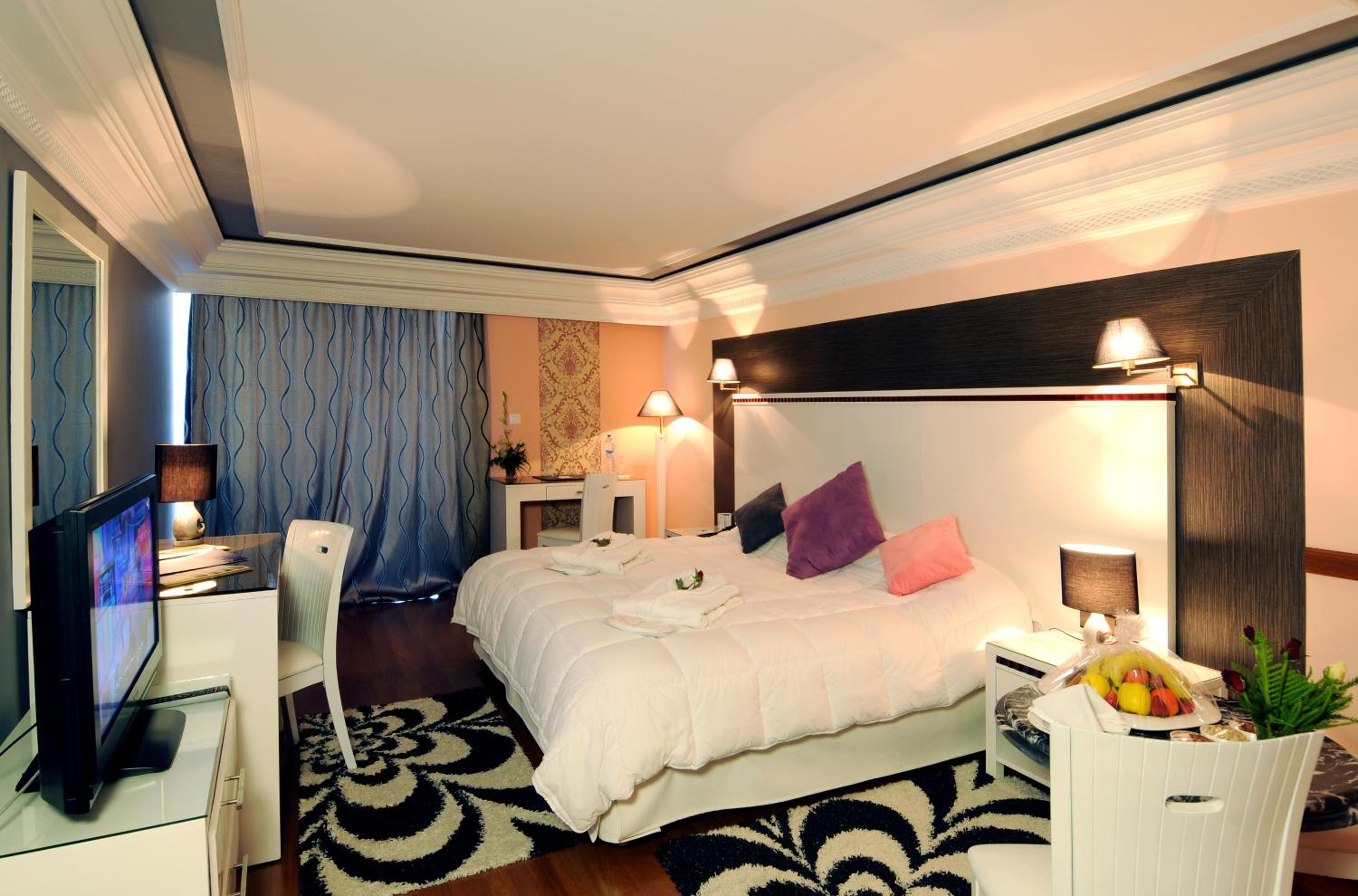 JUNIOR SUITE - Photo 1