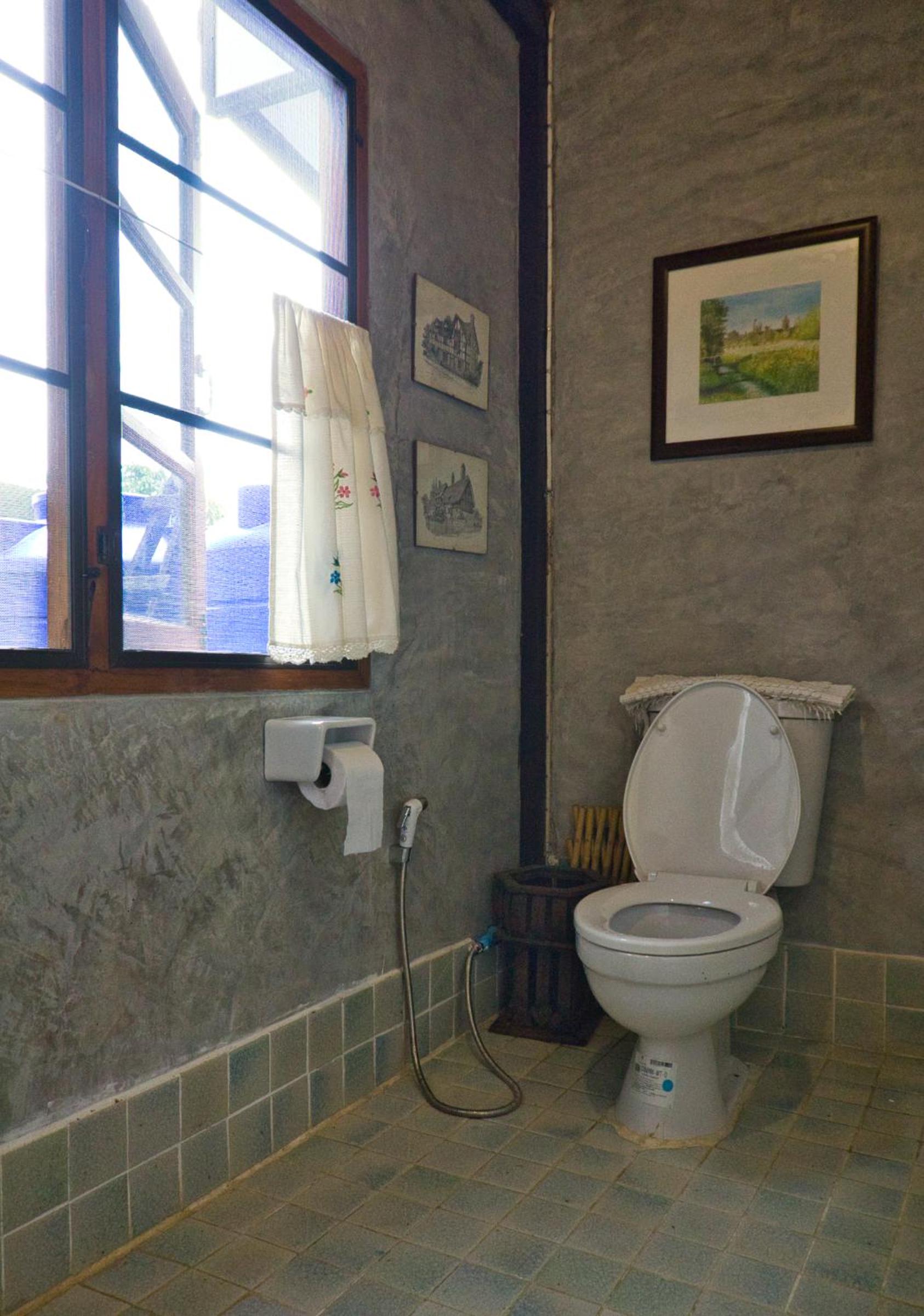One-Bedroom House - Photo 21