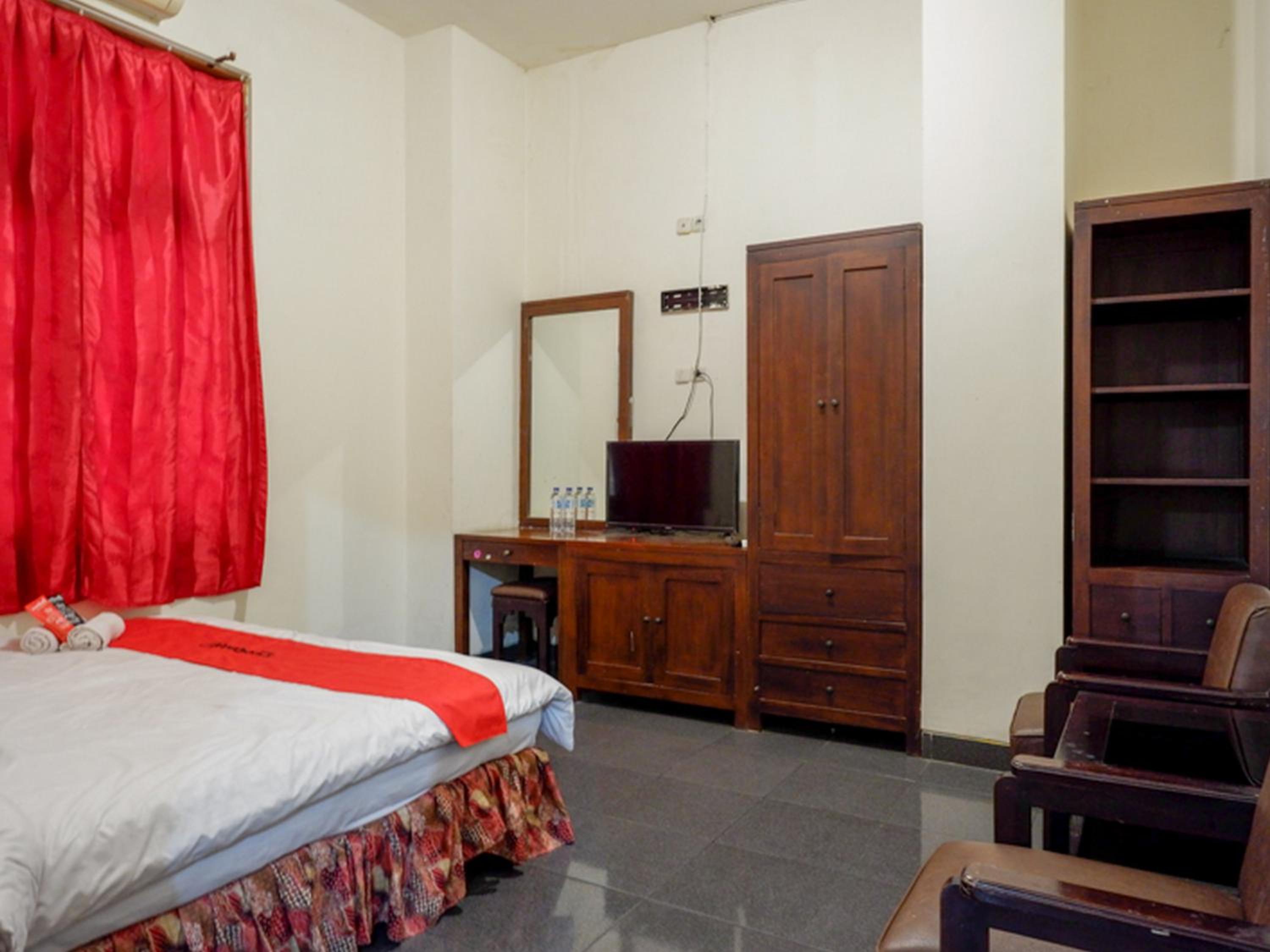 Double Room - Photo 5
