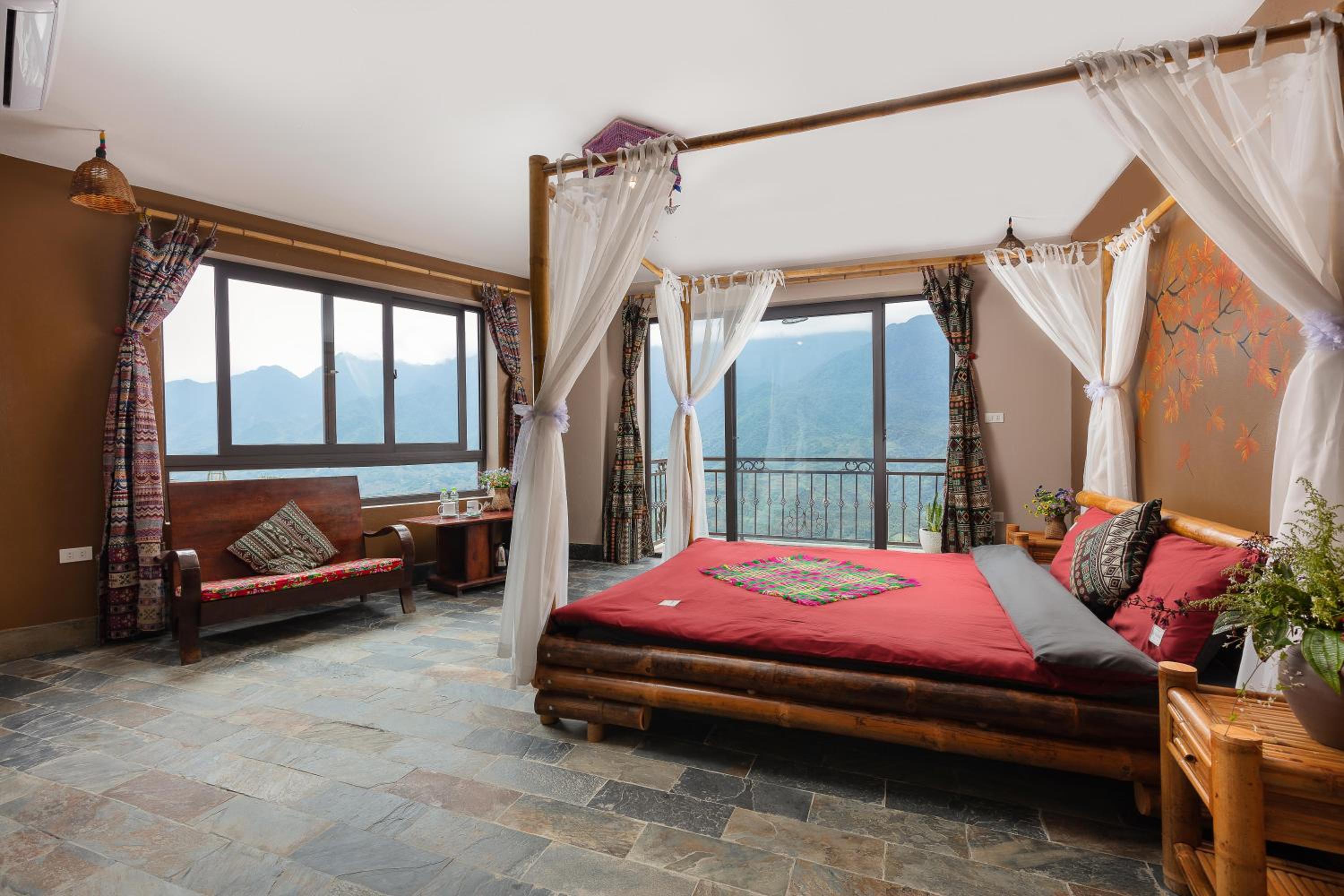 King Room with Mountain View