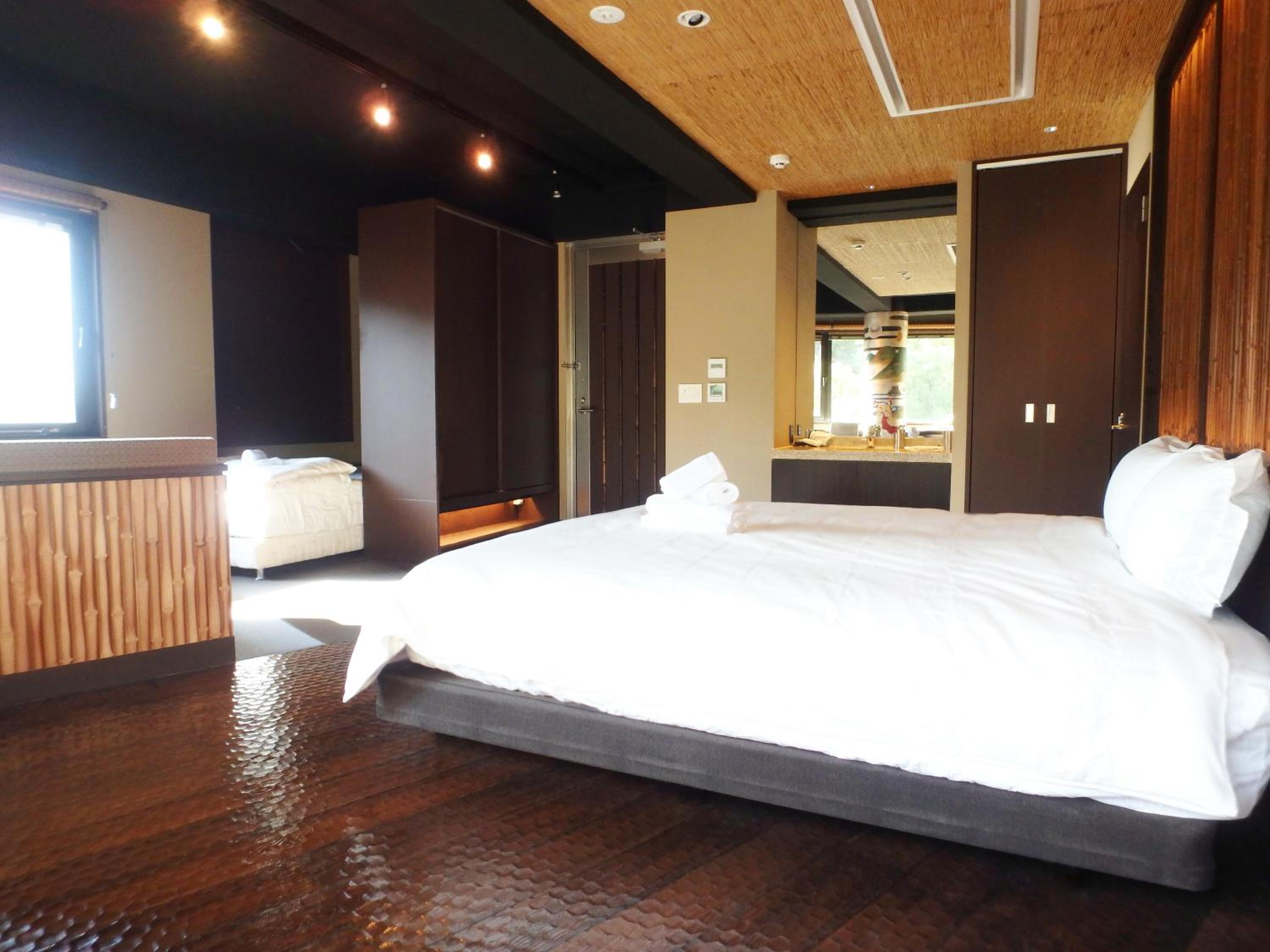 One-Bedroom Apartment - Photo 21