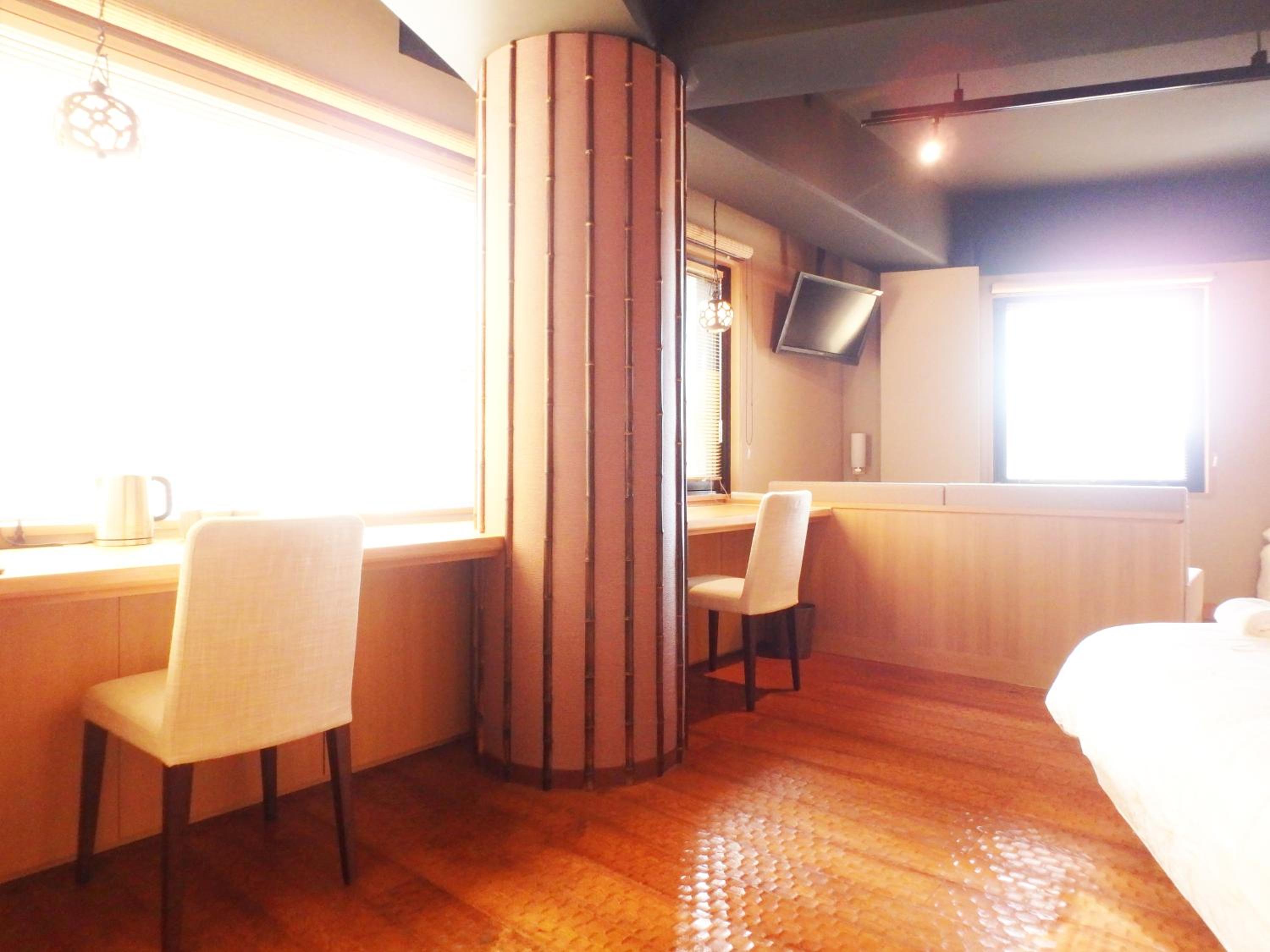 One-Bedroom Apartment - Photo 10