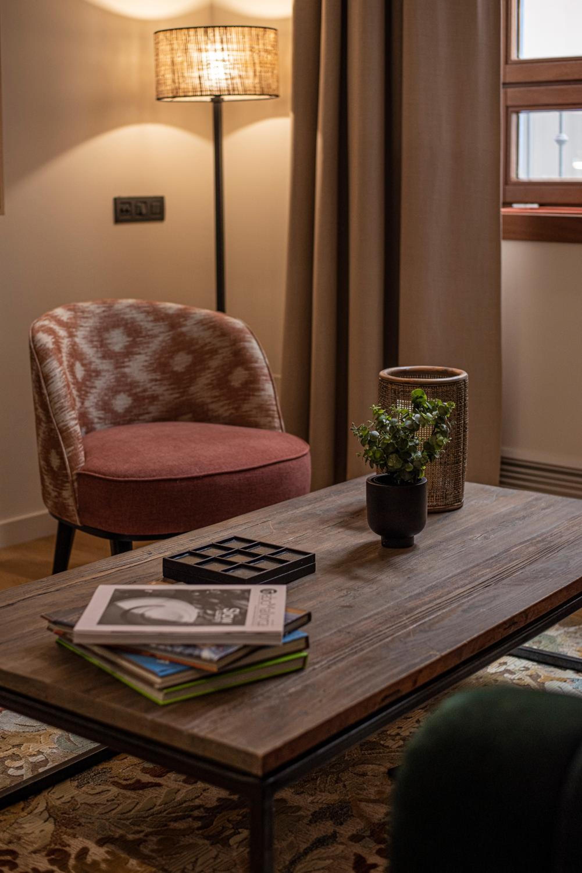 Premium Deluxe Suite photo 2