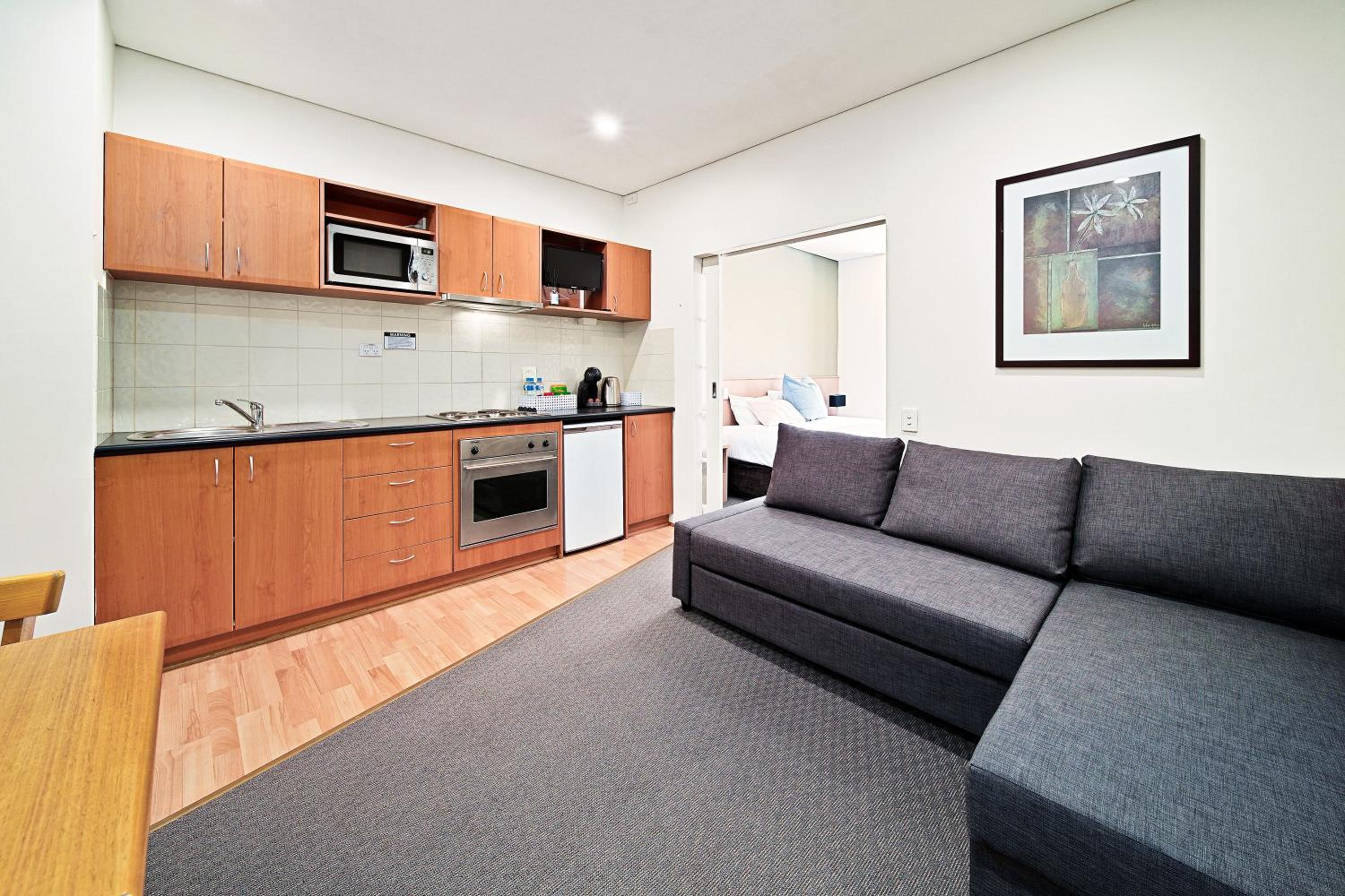 One-Bedroom Apartment - Photo 15