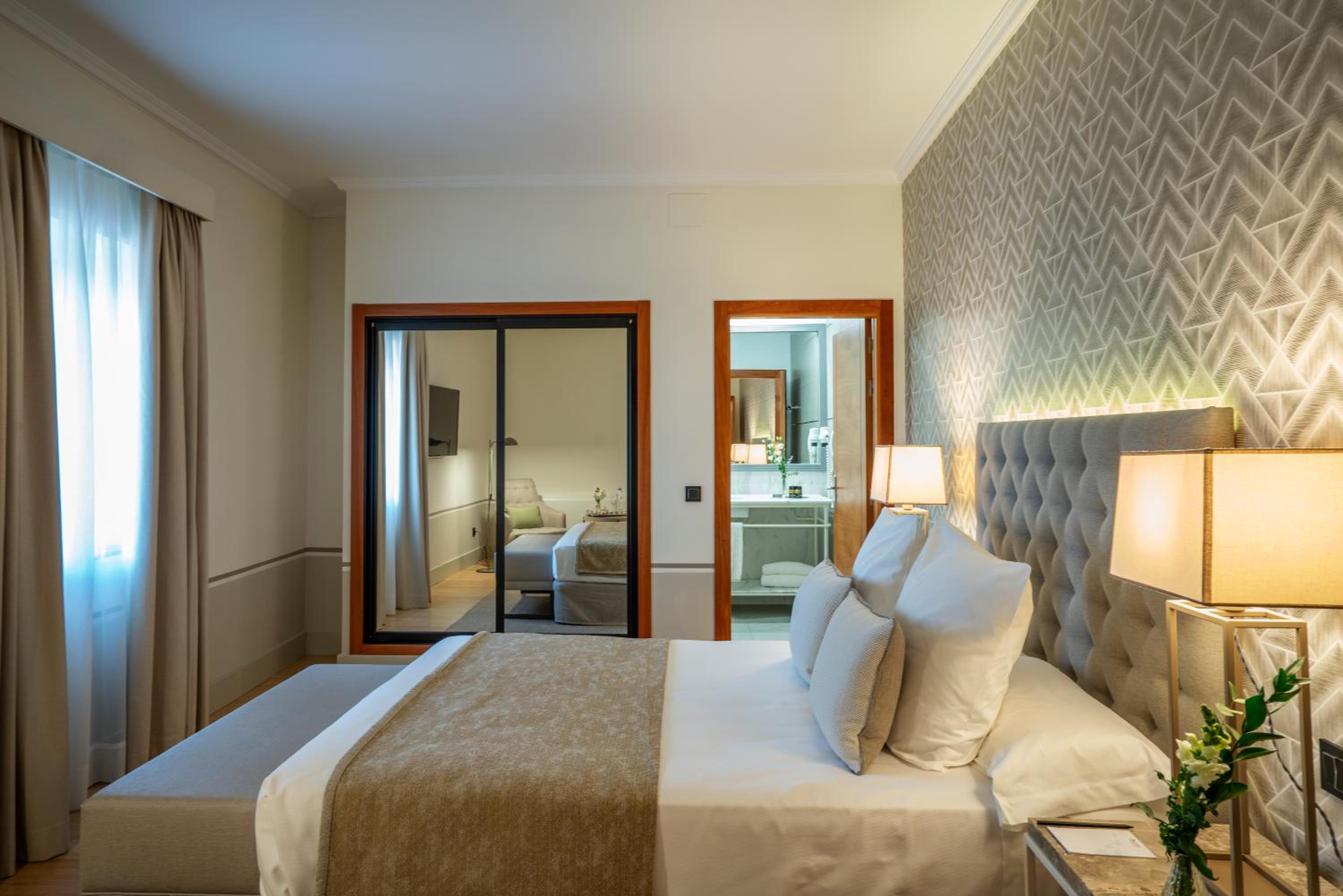 Junior Suite with Spa Access photo 2